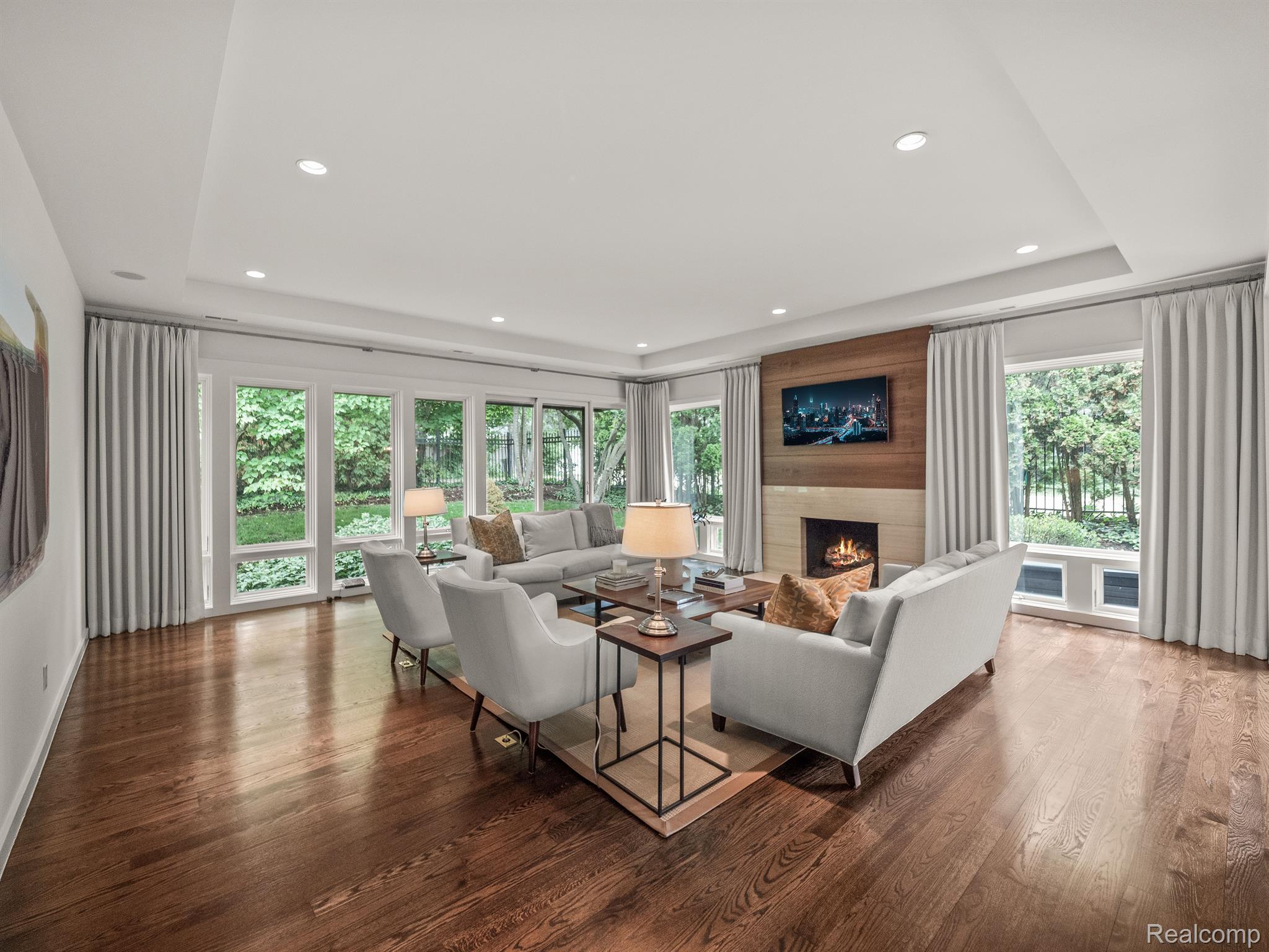 1068 WATERFALL Court