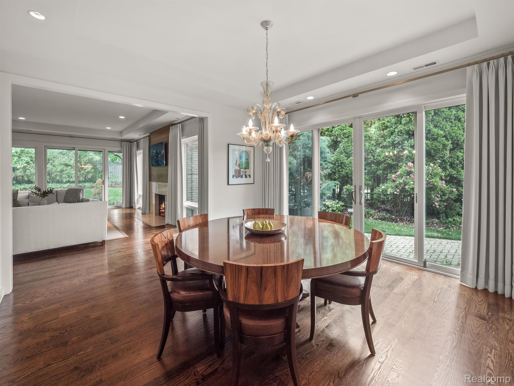 1068 WATERFALL Court