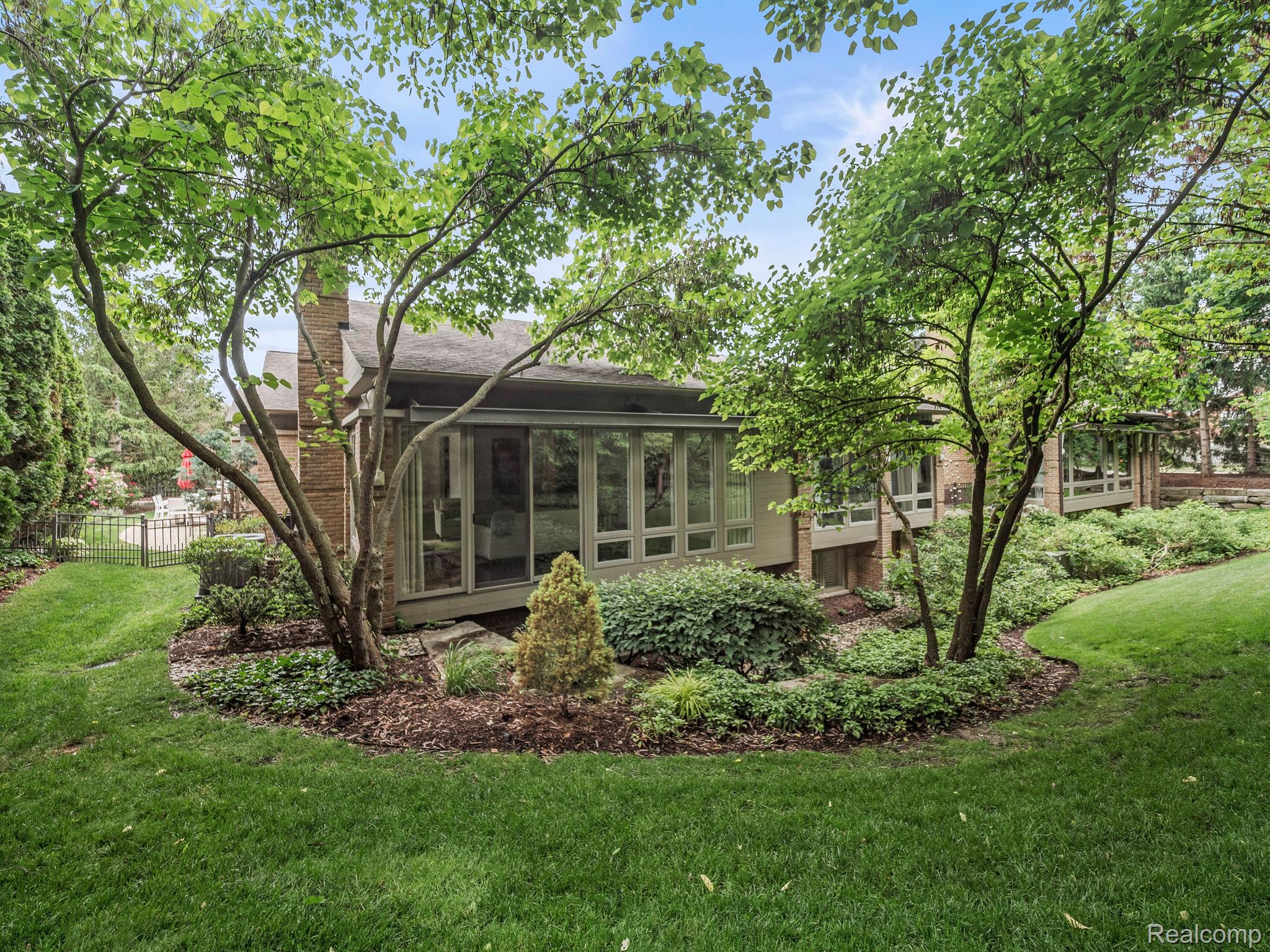 1068 WATERFALL Court