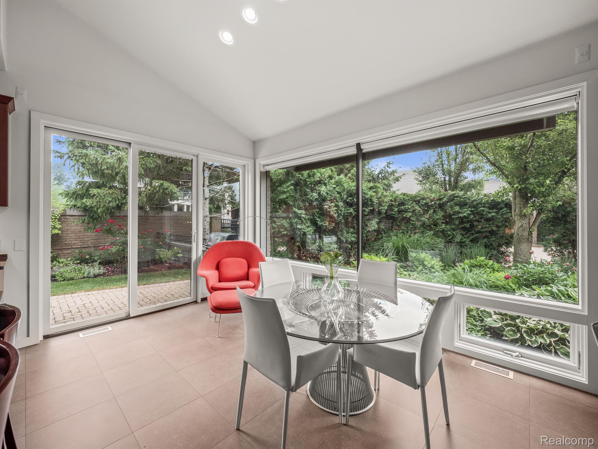 1068 WATERFALL Court