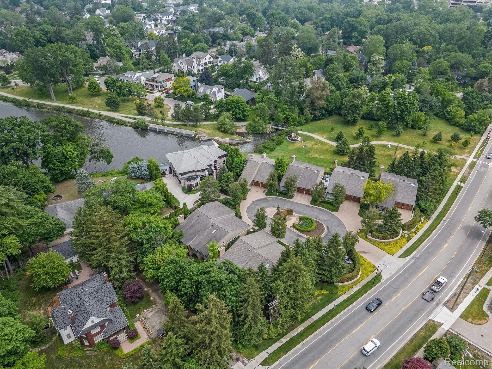 1068 WATERFALL Court