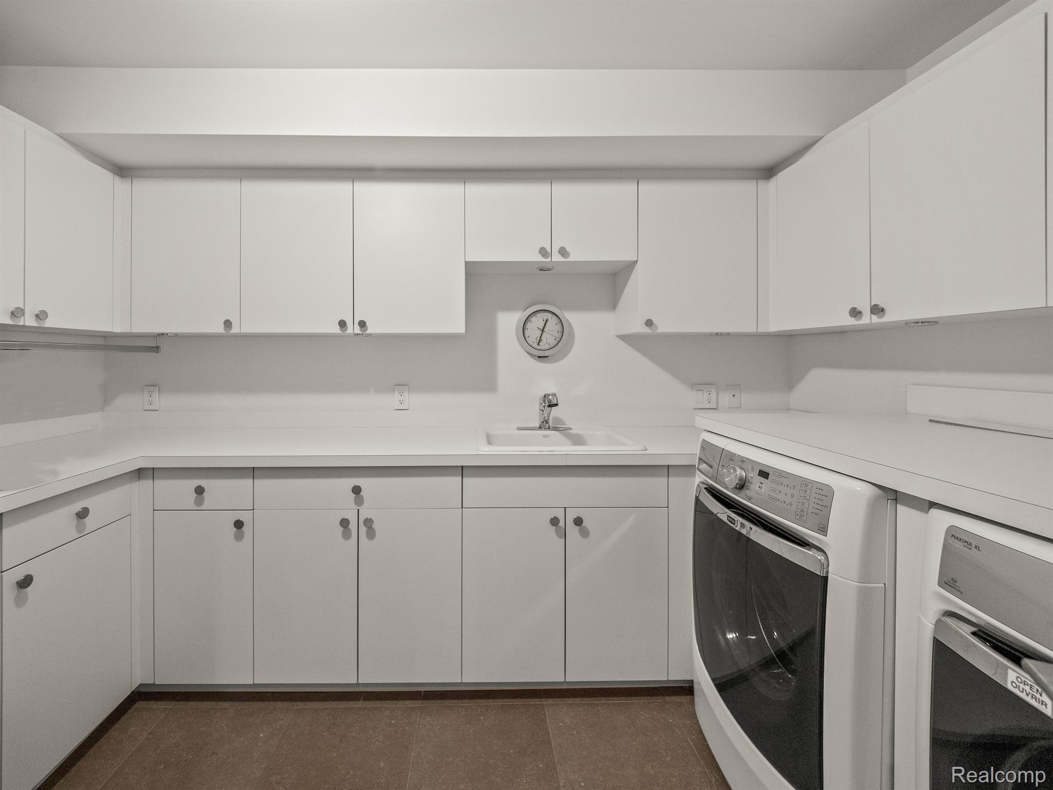 1068 WATERFALL Court