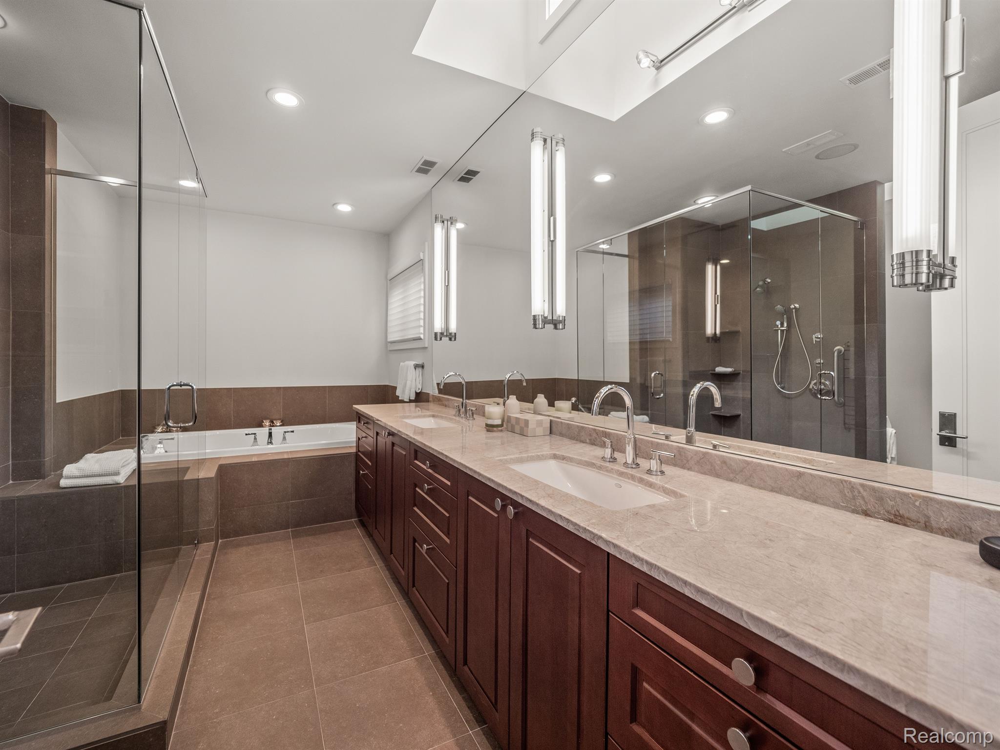 1068 WATERFALL Court