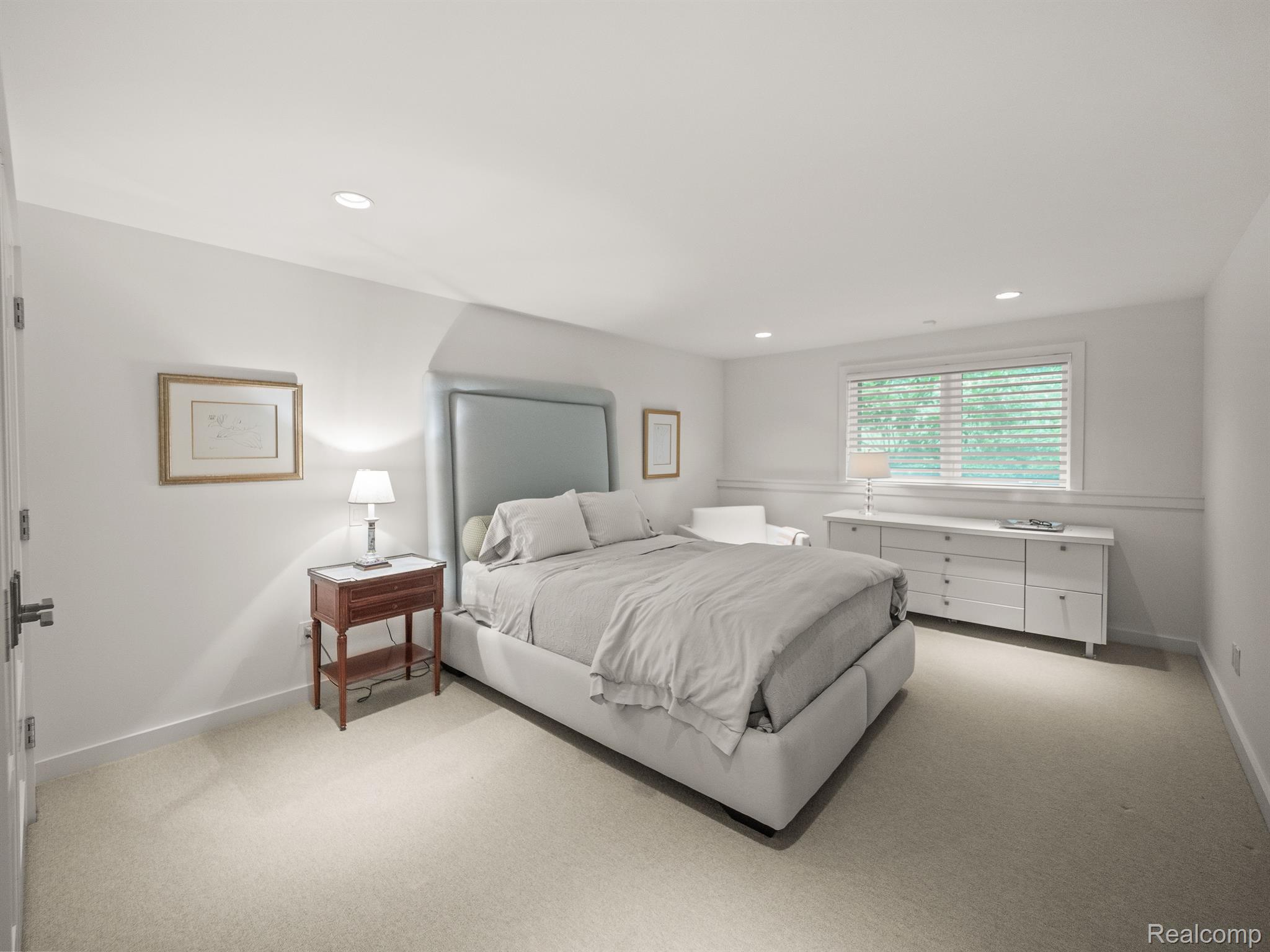 1068 WATERFALL Court