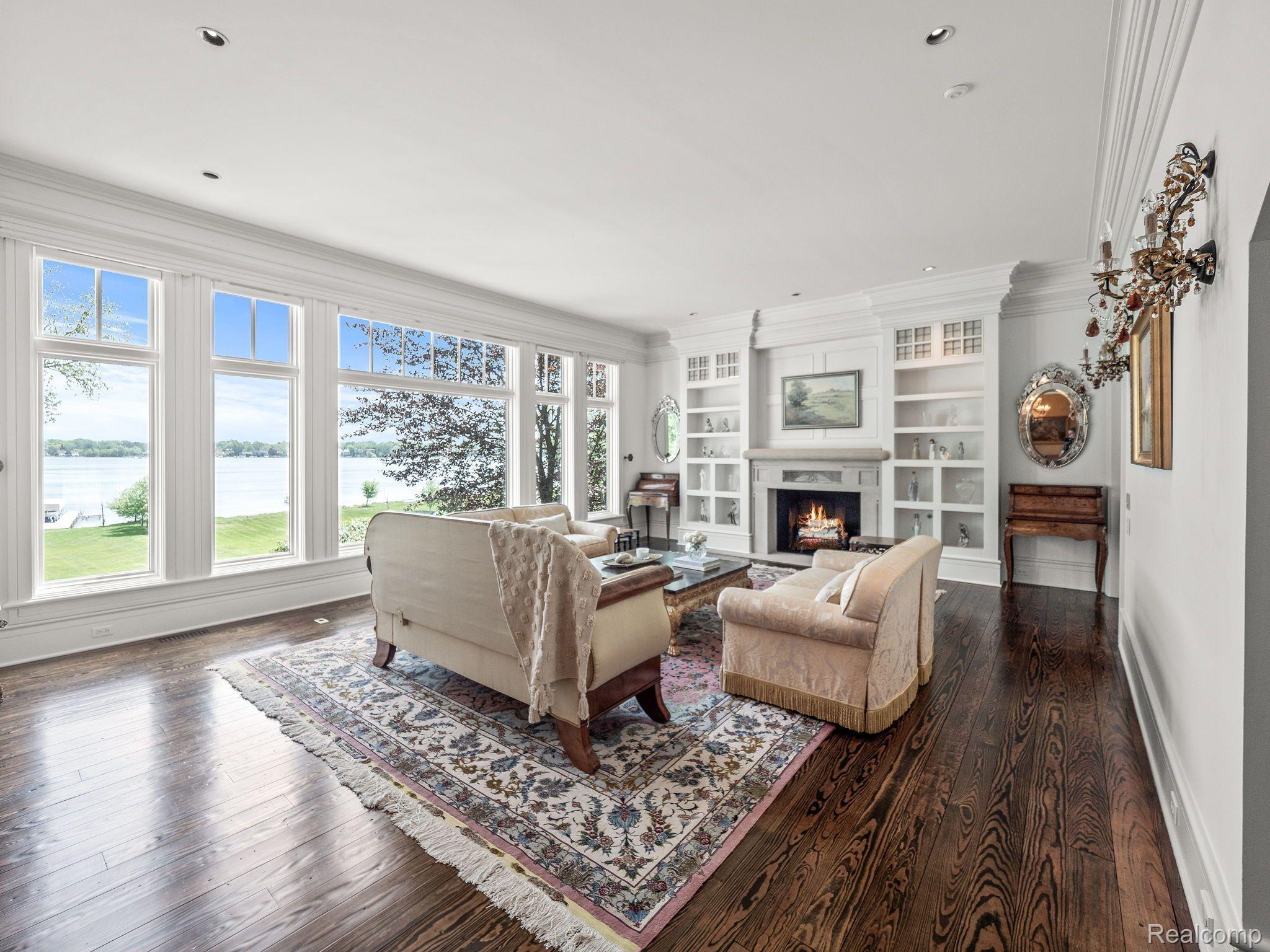 4985 MIDDLEBELT Road