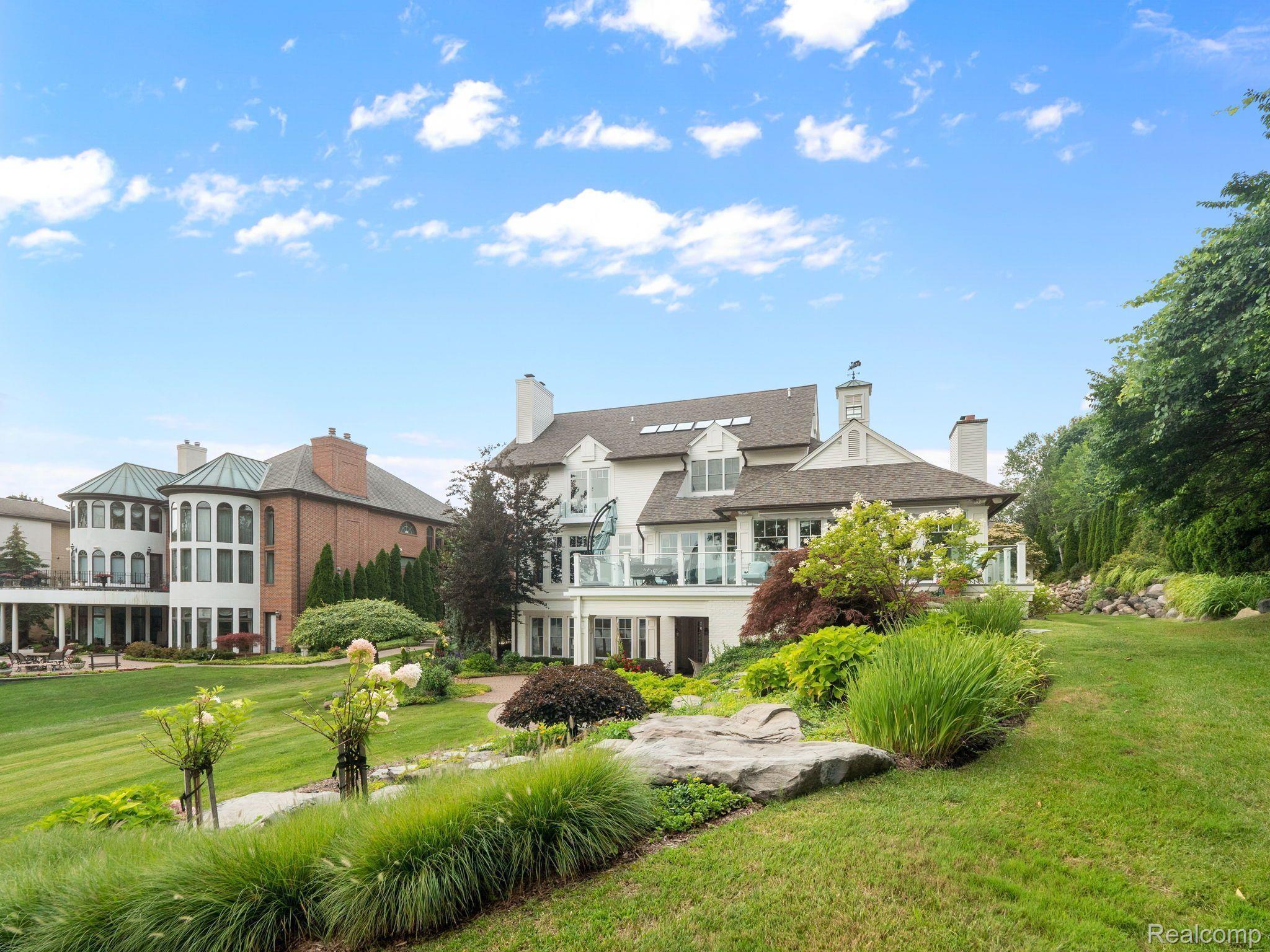 4985 MIDDLEBELT Road