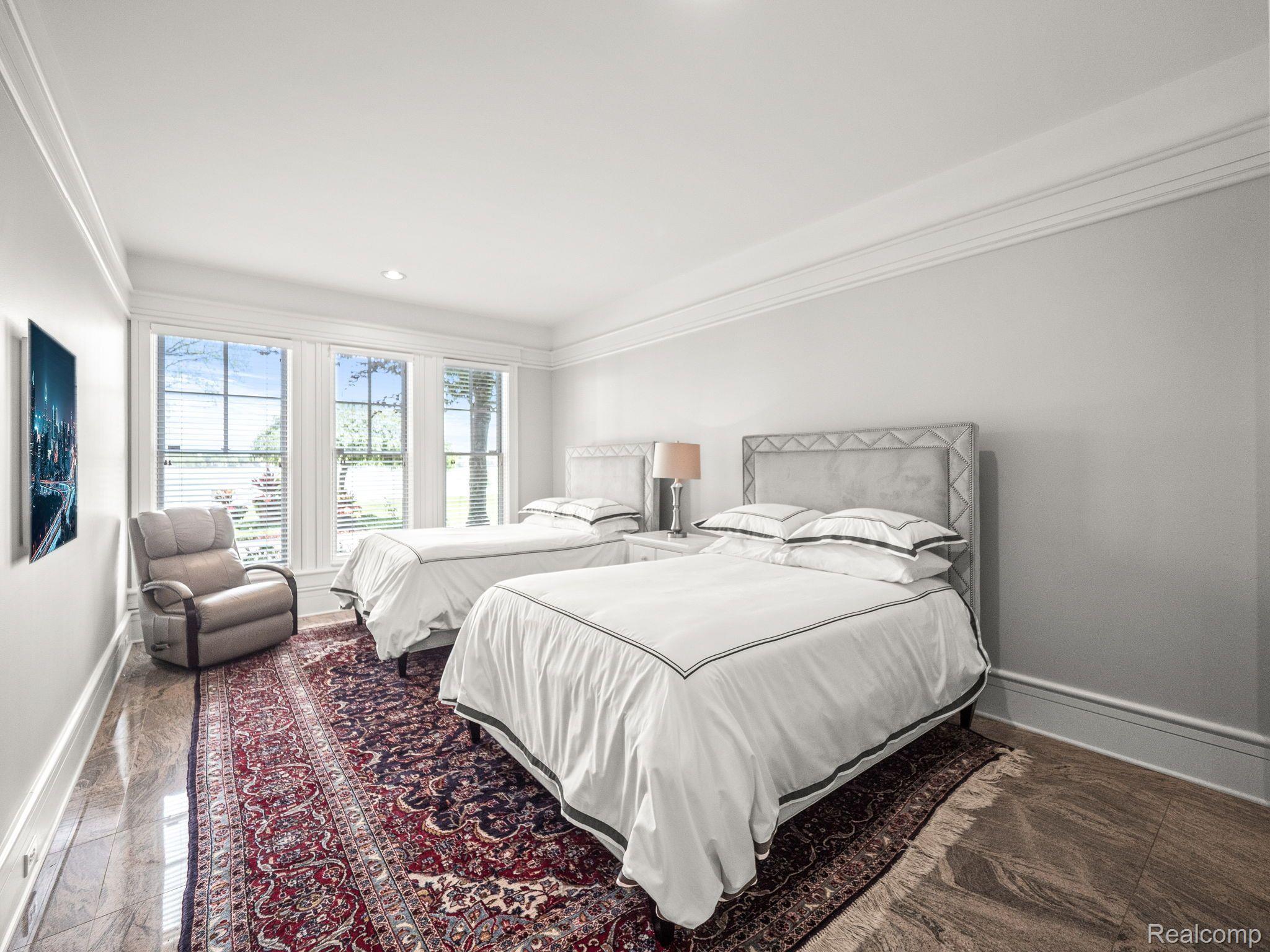 4985 MIDDLEBELT Road