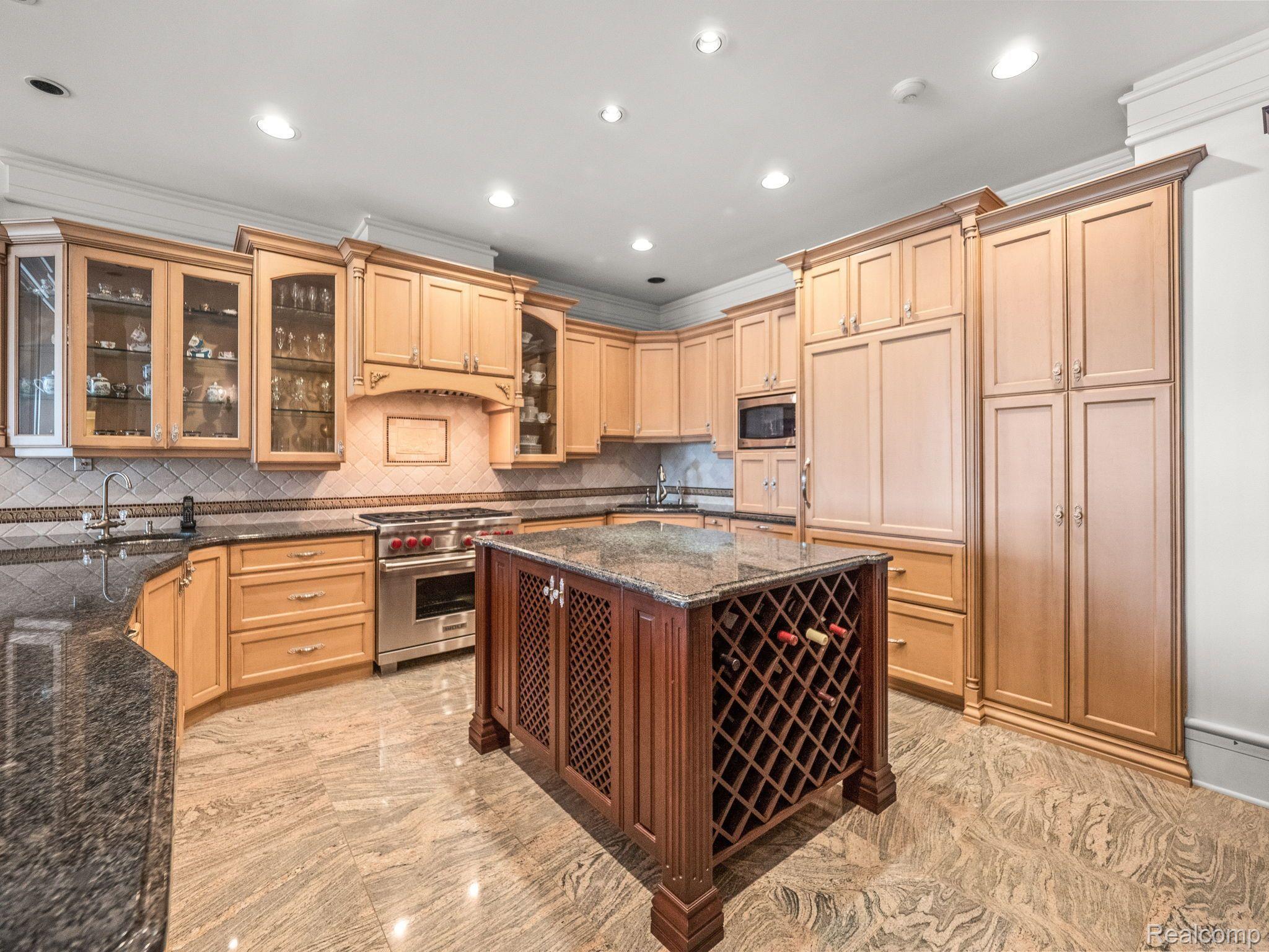 4985 MIDDLEBELT Road