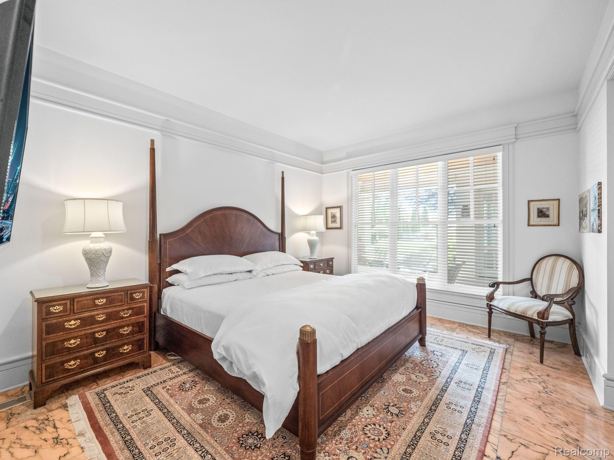 4985 MIDDLEBELT Road