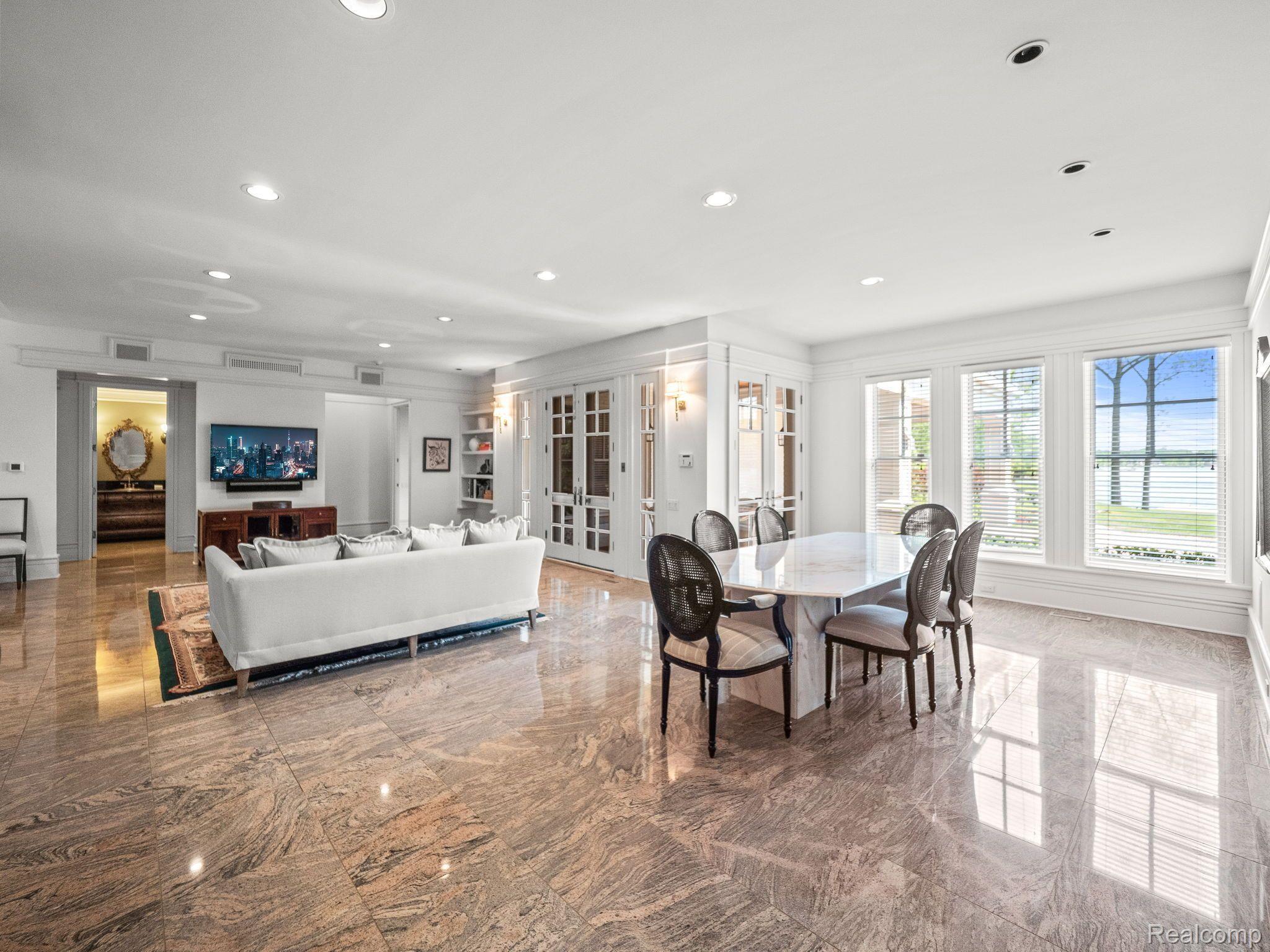 4985 MIDDLEBELT Road