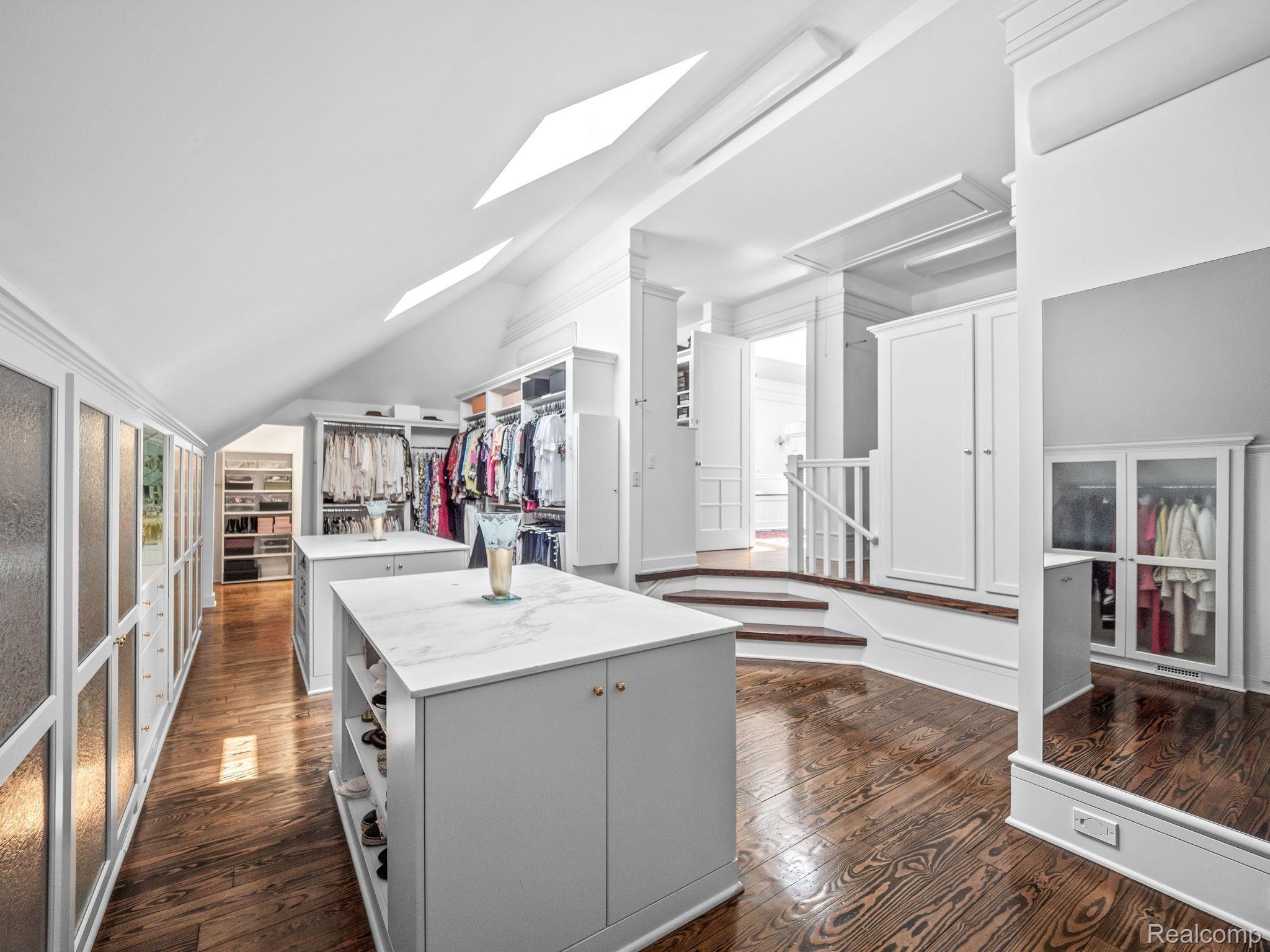 4985 MIDDLEBELT Road