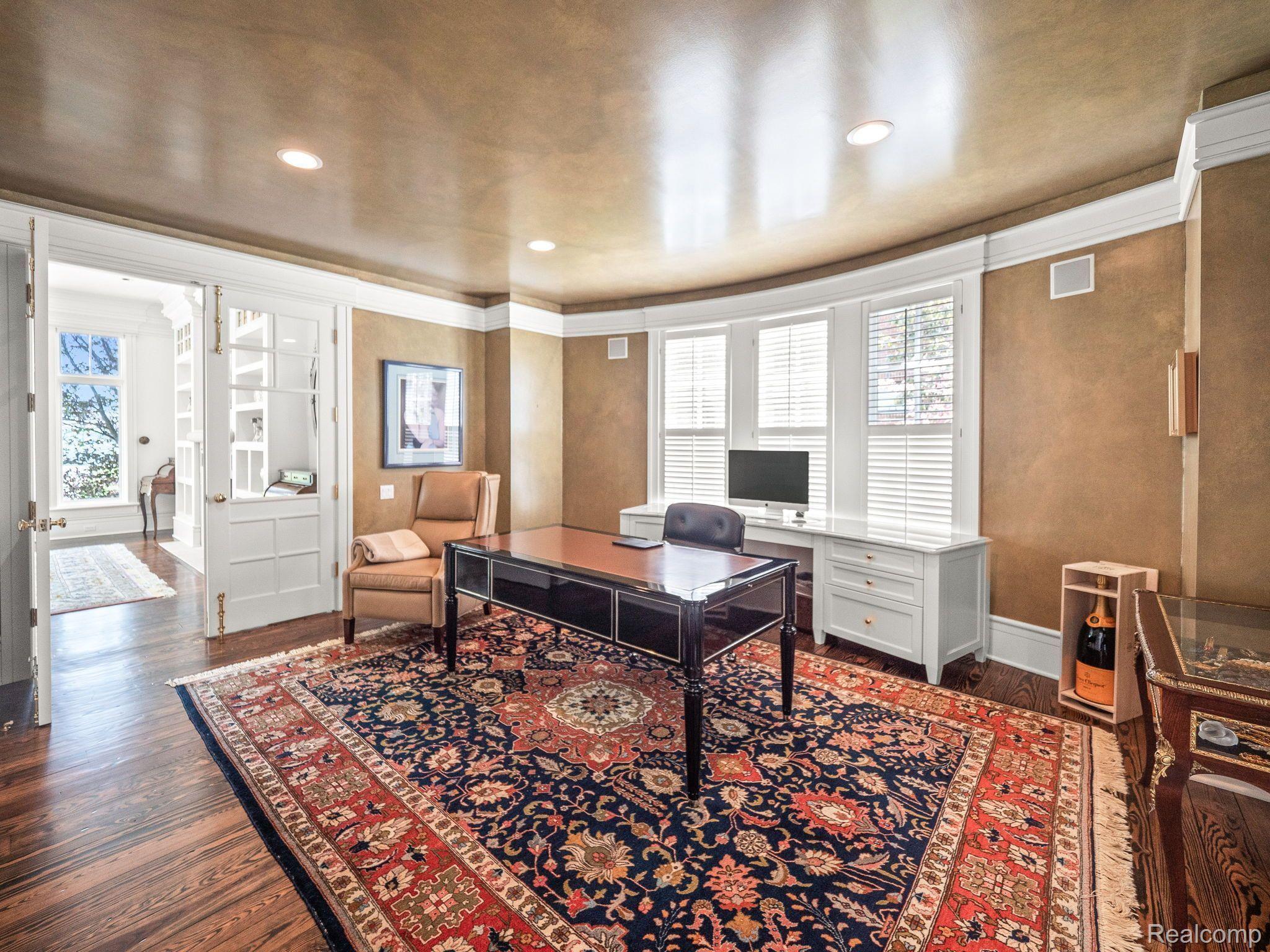 4985 MIDDLEBELT Road