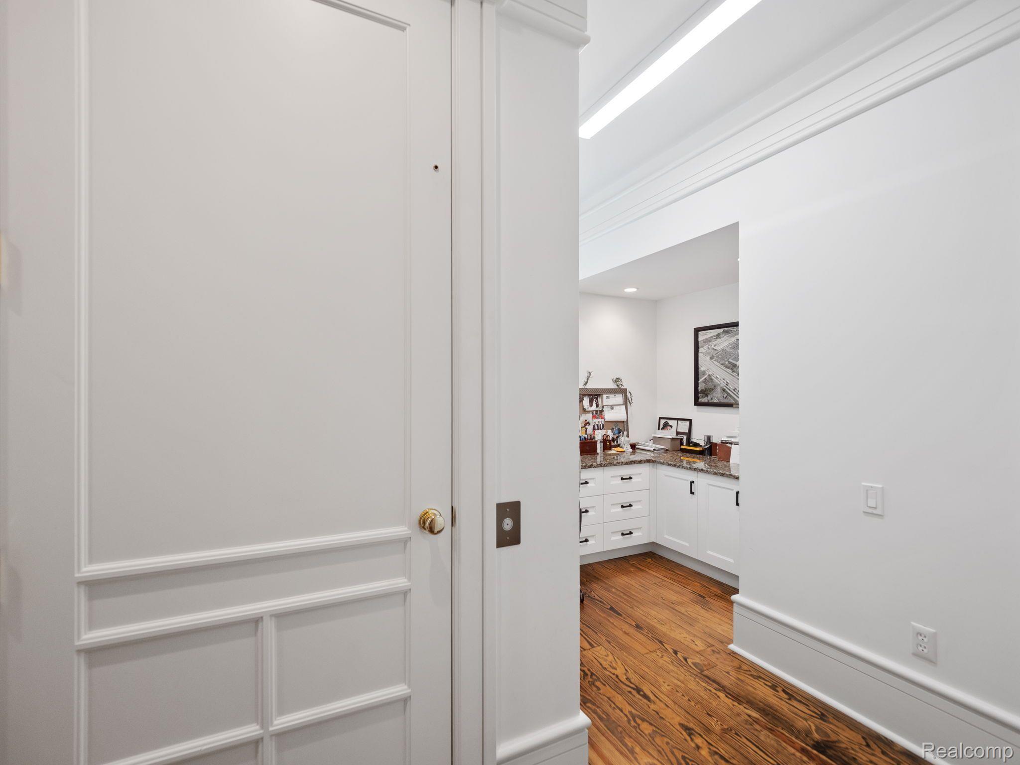 4985 MIDDLEBELT Road