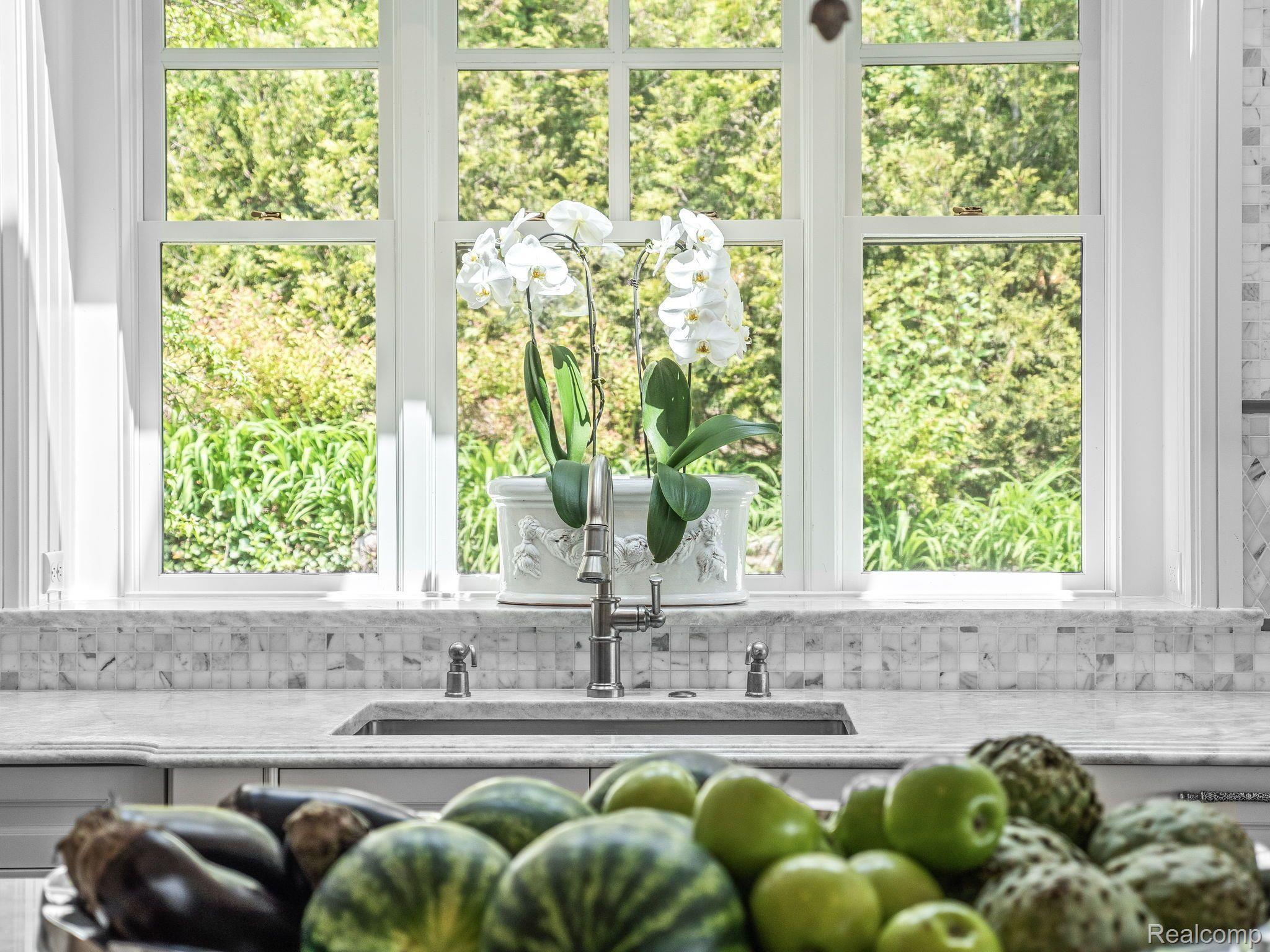 4985 MIDDLEBELT Road