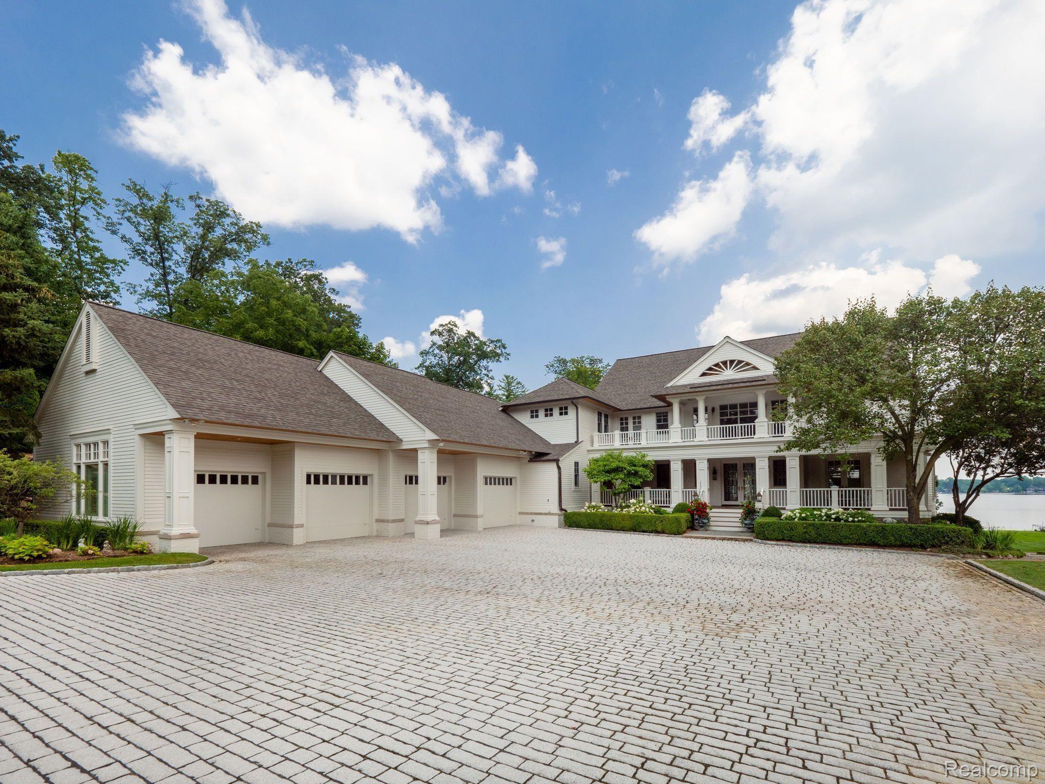 4985 MIDDLEBELT Road