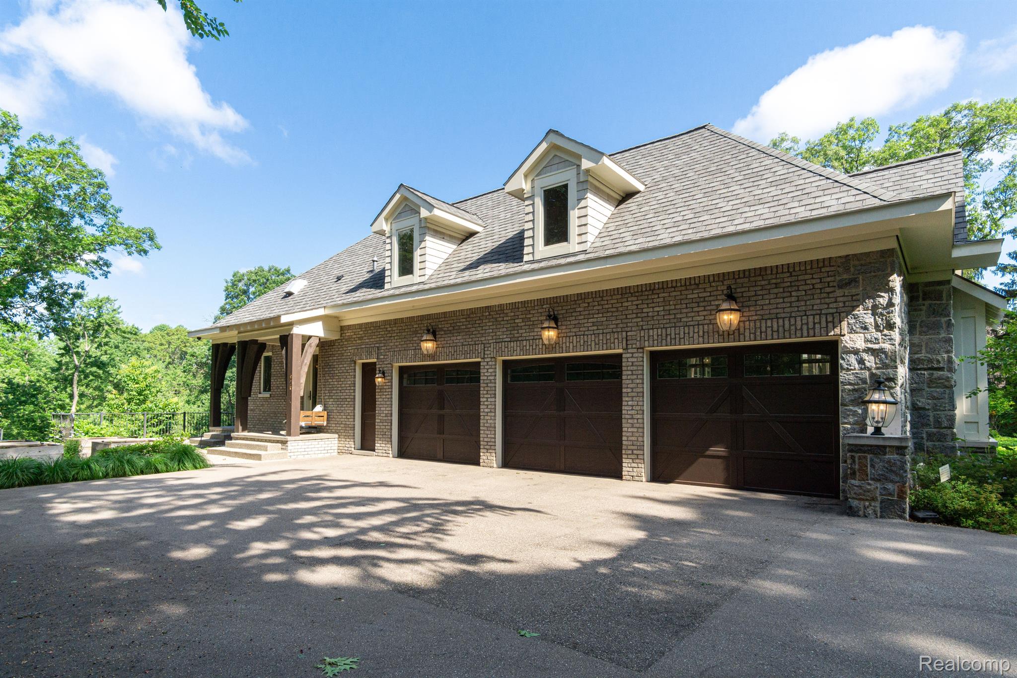 31145 WOODSIDE Drive