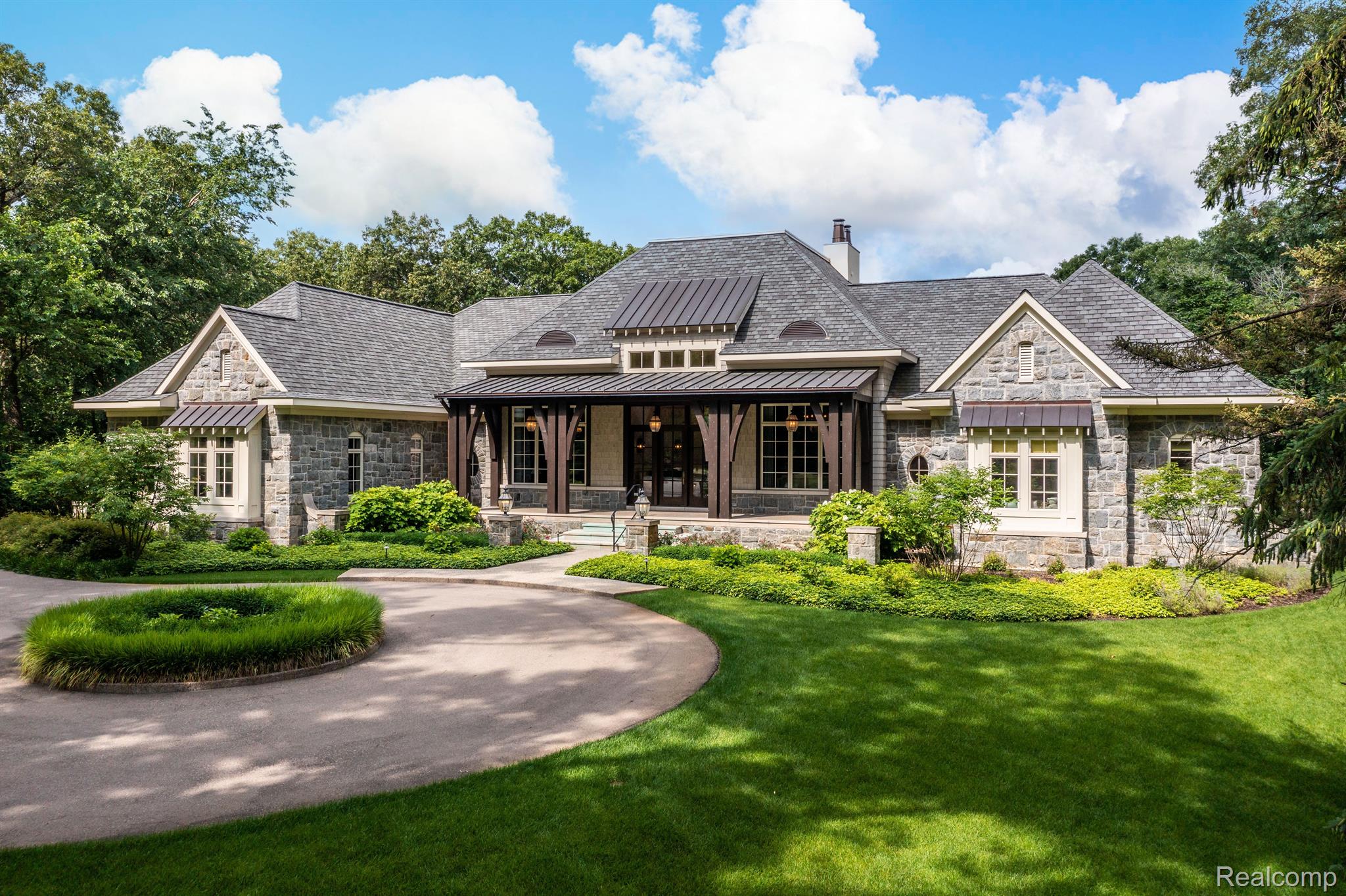 31145 WOODSIDE Drive