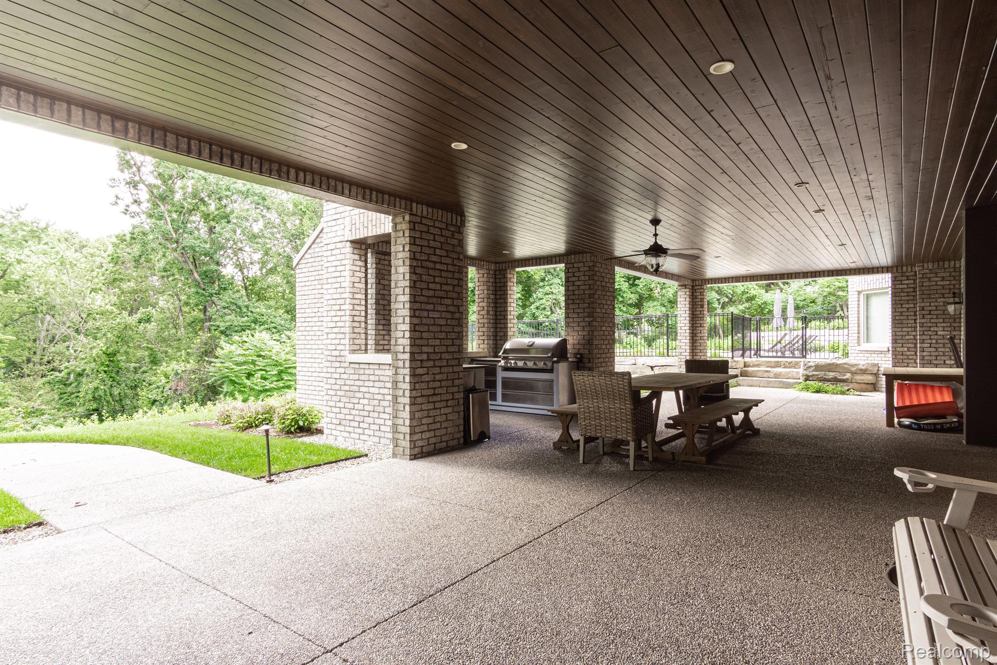 31145 WOODSIDE Drive