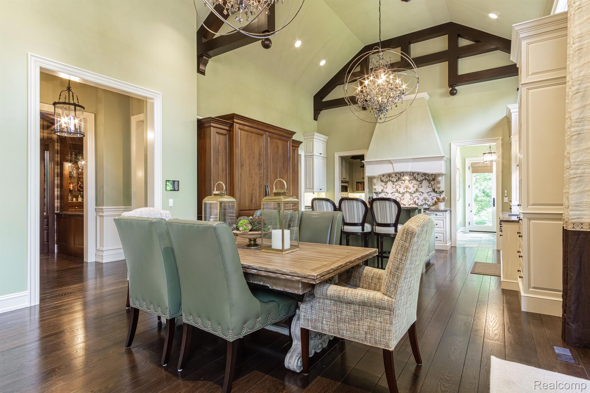 31145 WOODSIDE Drive