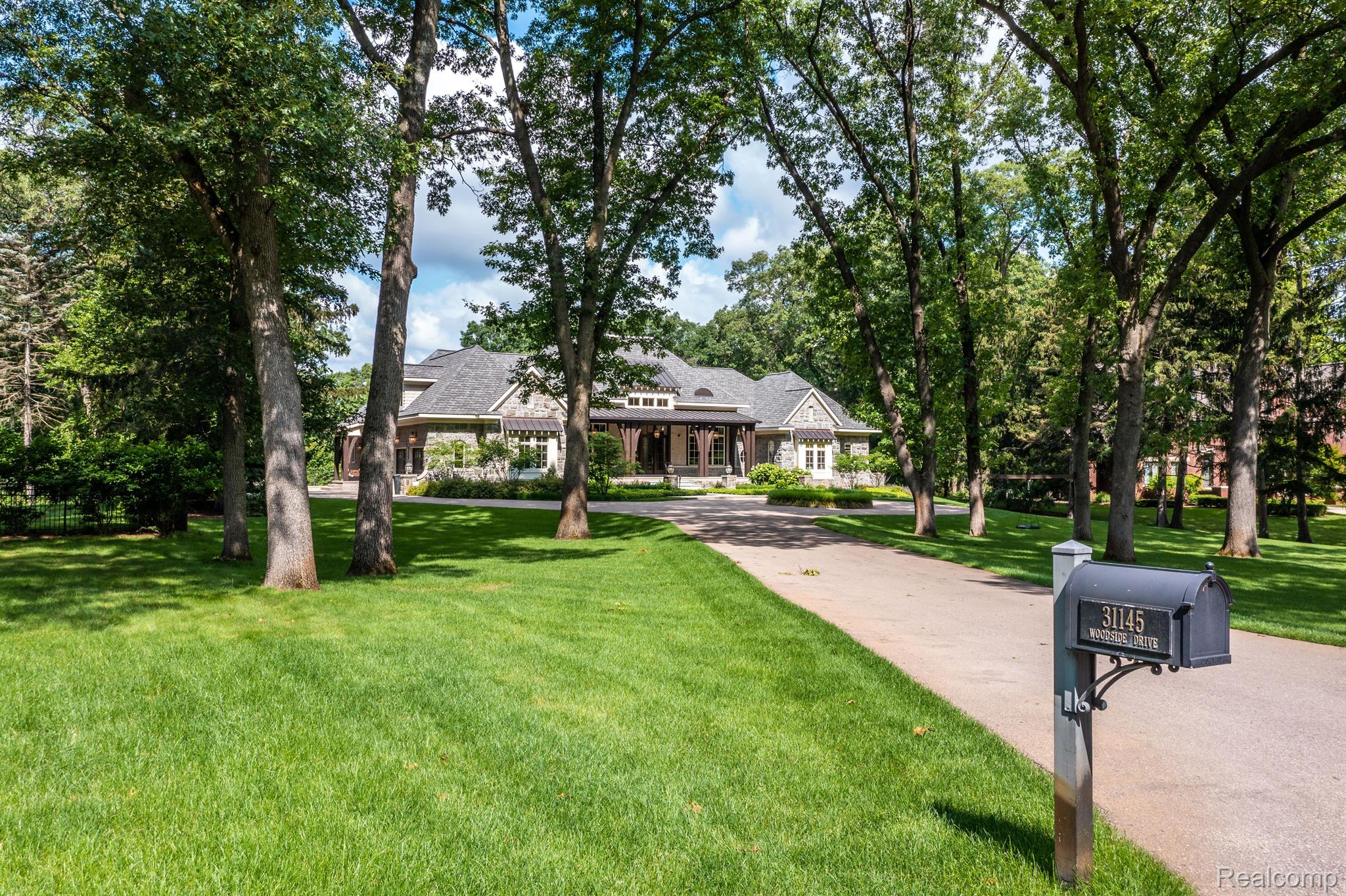 31145 WOODSIDE Drive