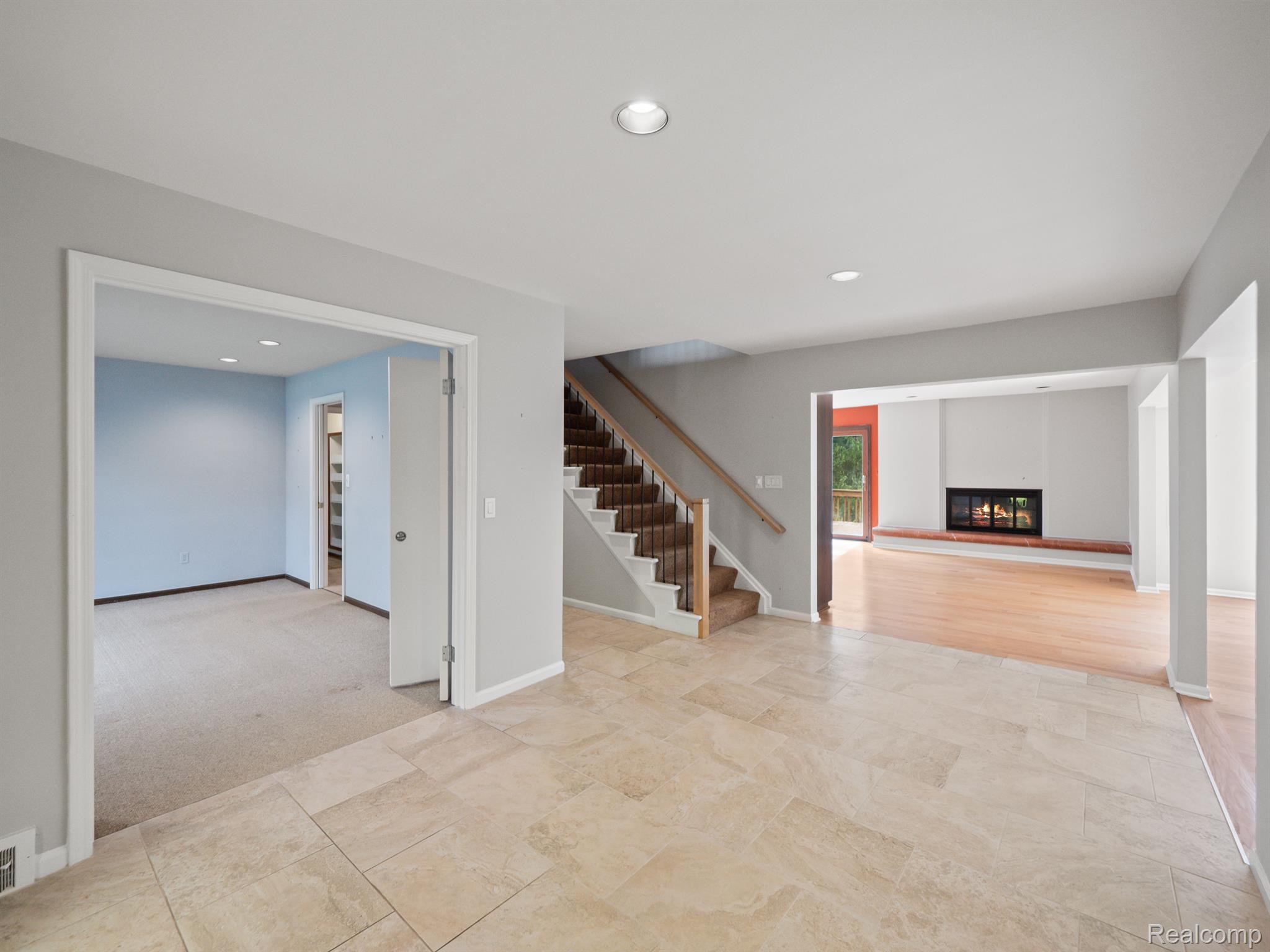 7437 STONY RIVER Court