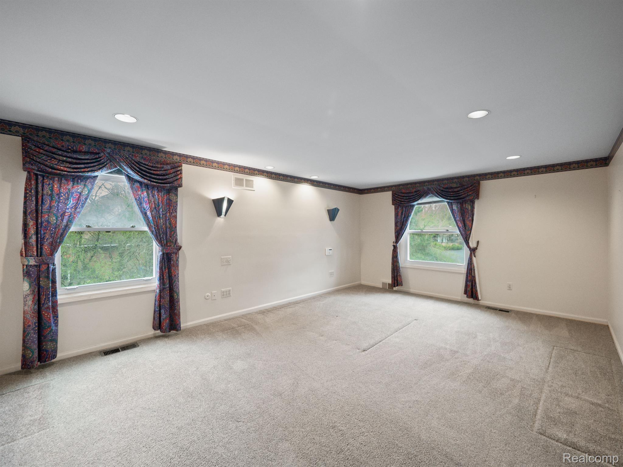 7437 STONY RIVER Court