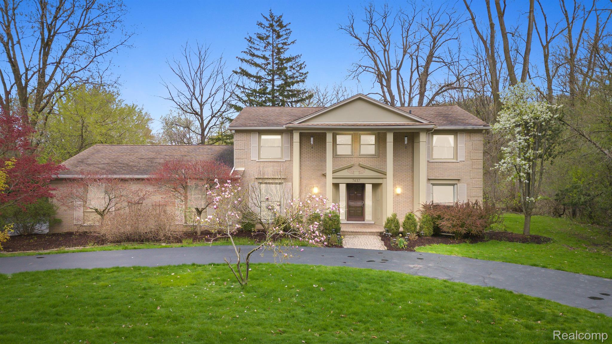 7437 STONY RIVER Court