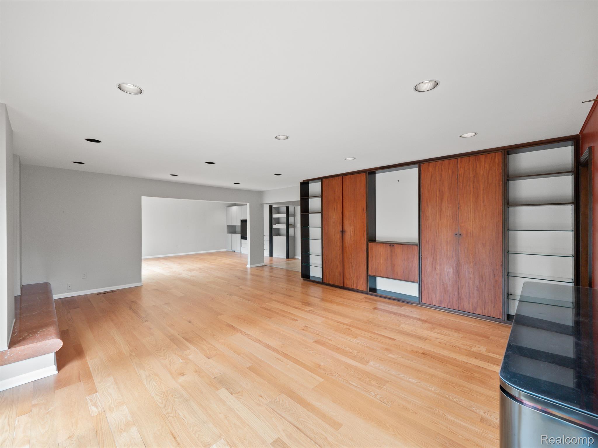 7437 STONY RIVER Court