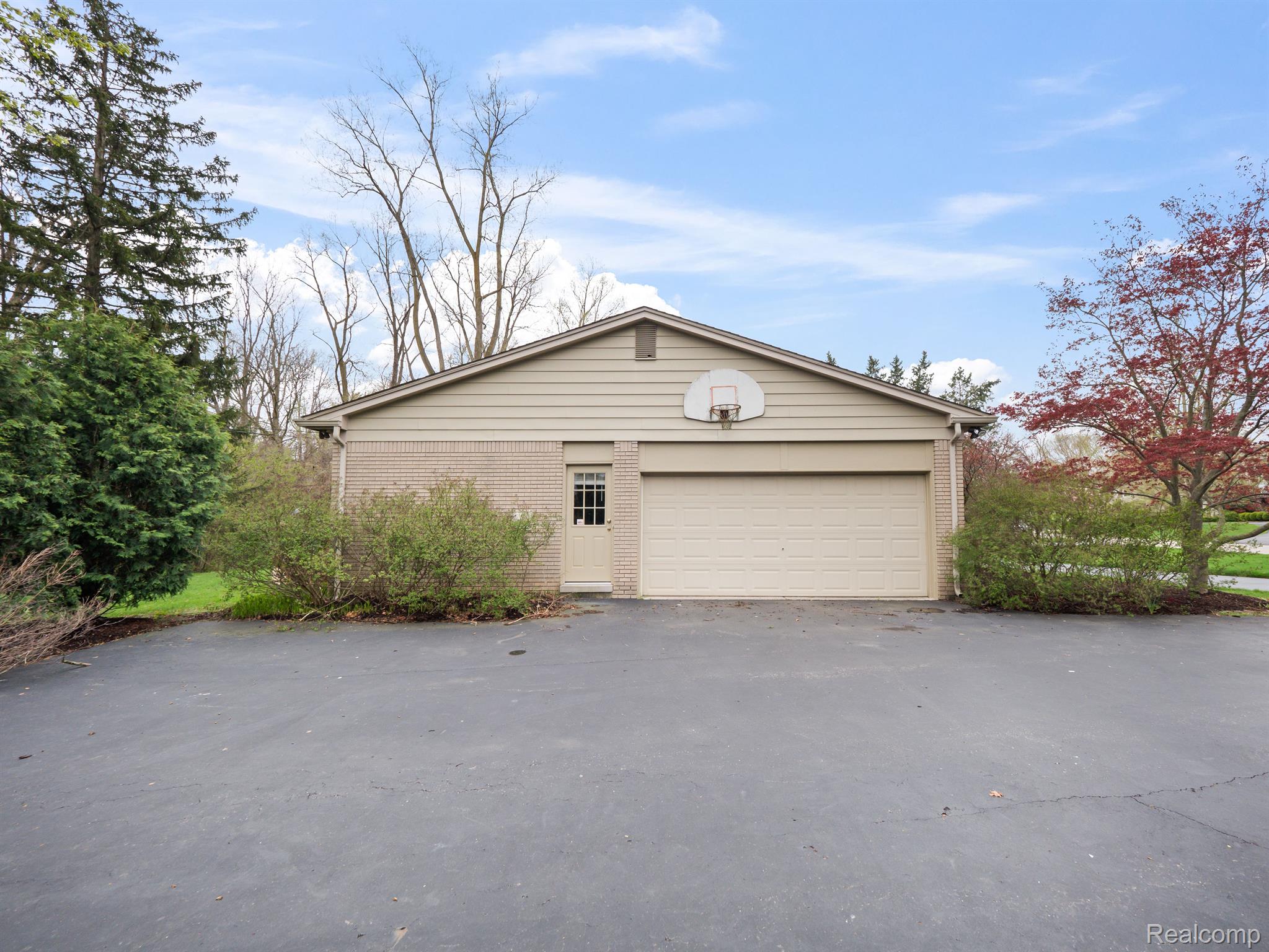 7437 STONY RIVER Court