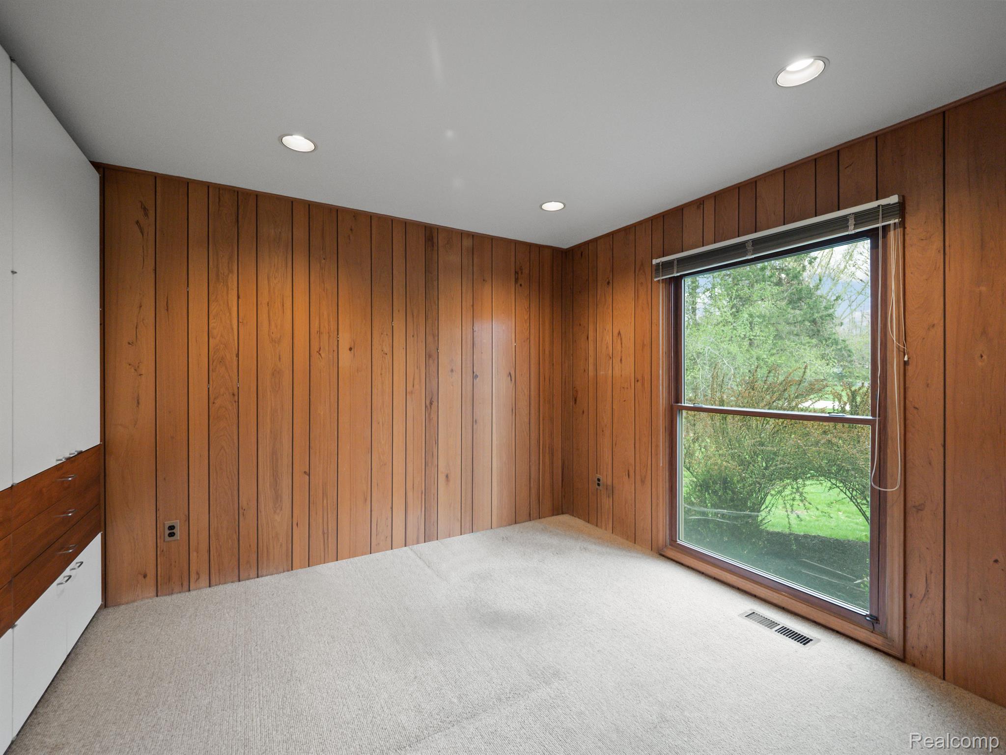 7437 STONY RIVER Court