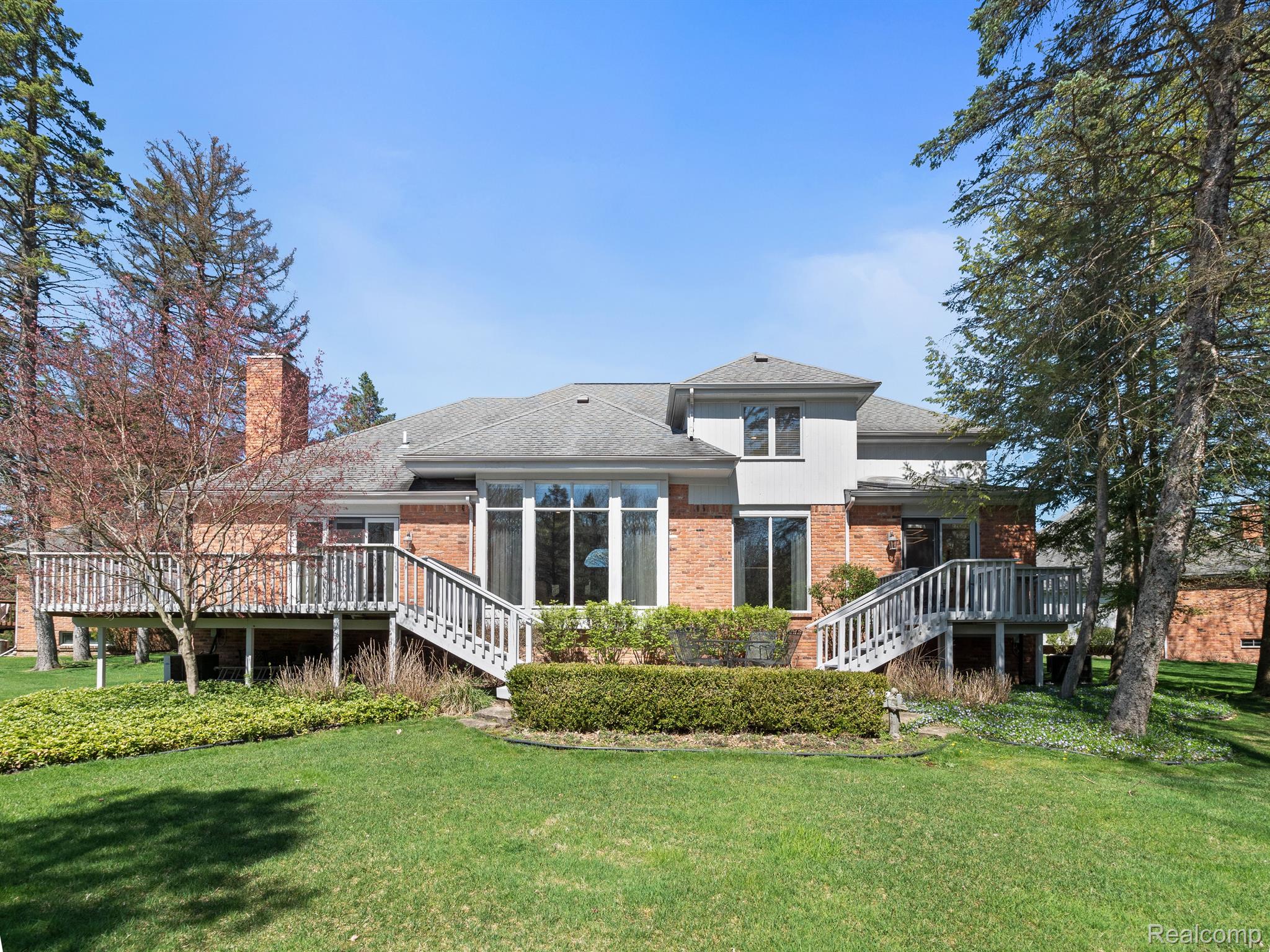 2822 BIRCHWOOD Court