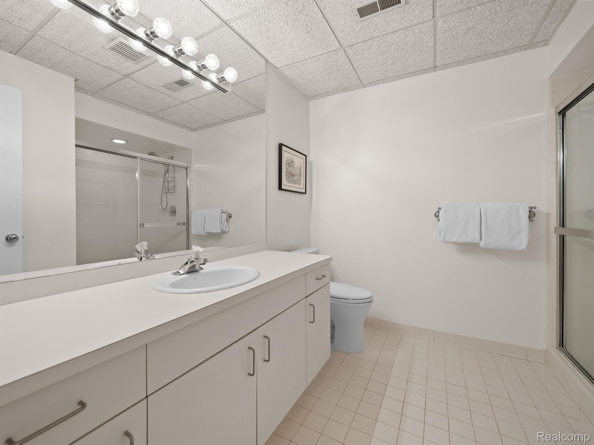 2822 BIRCHWOOD Court