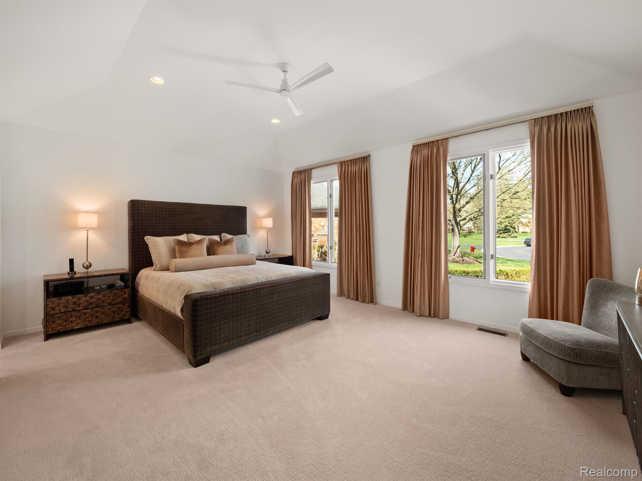 2822 BIRCHWOOD Court