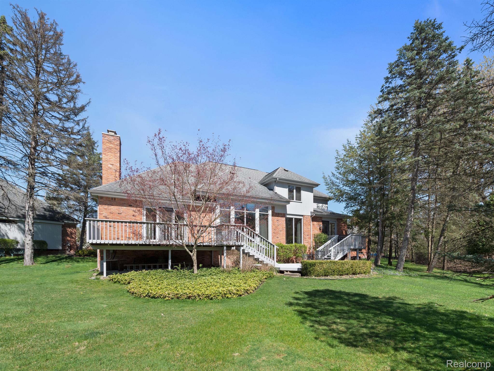 2822 BIRCHWOOD Court