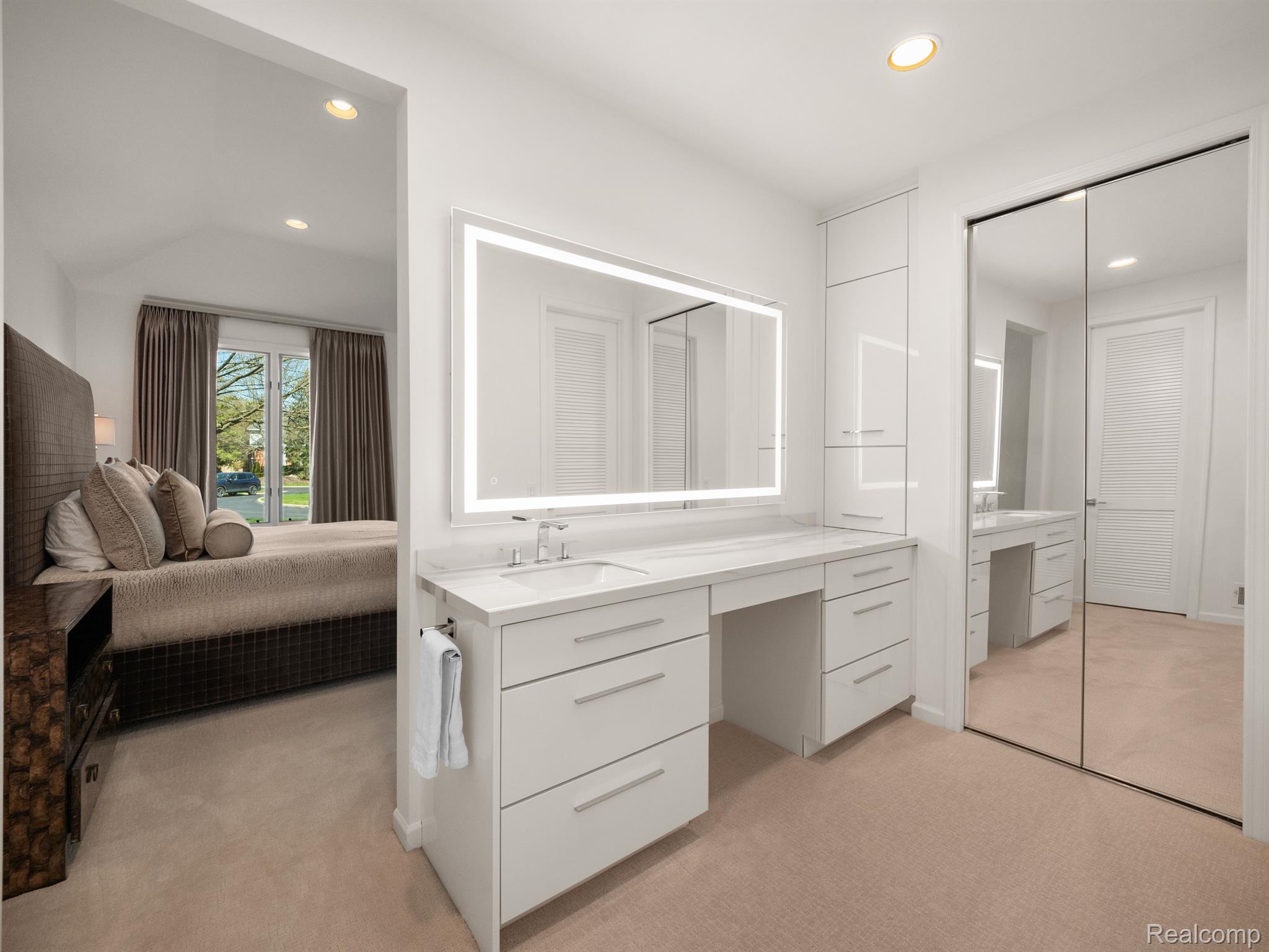 2822 BIRCHWOOD Court