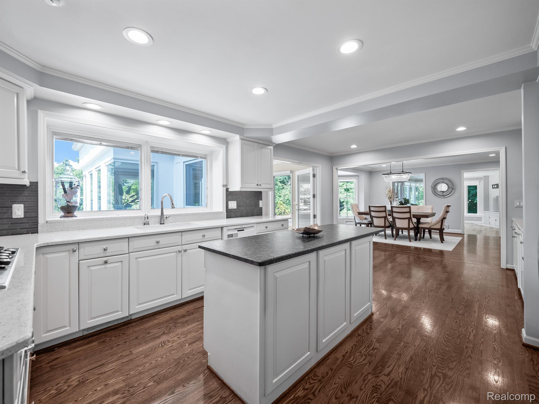 662 BENNINGTON Drive