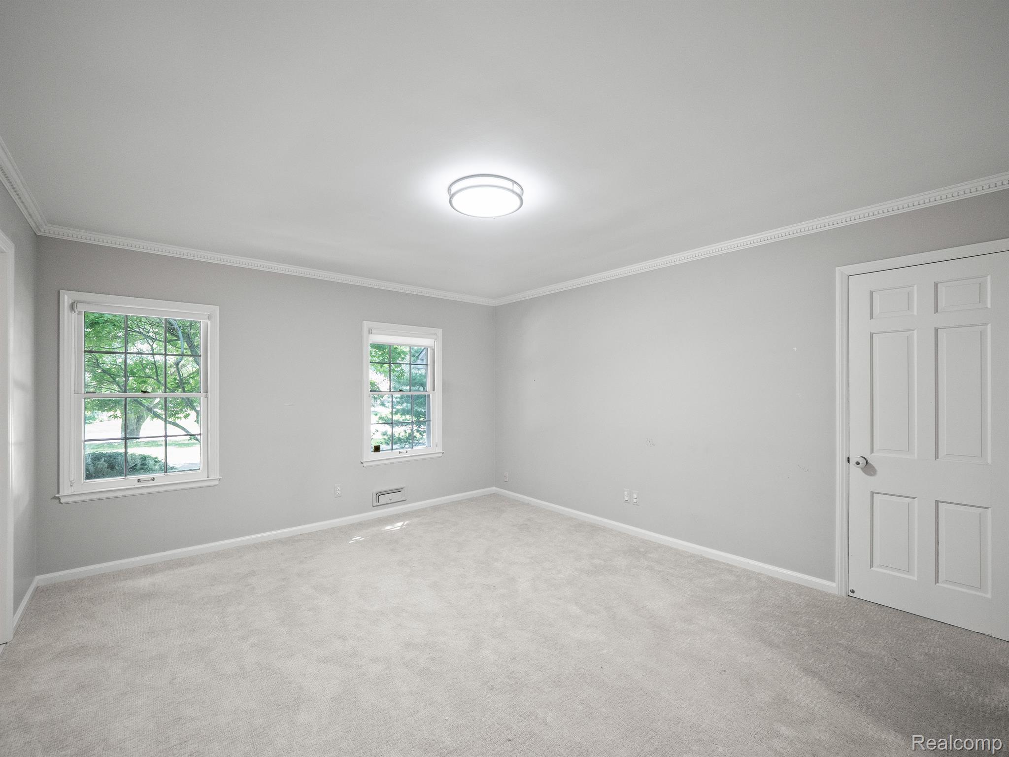 662 BENNINGTON Drive