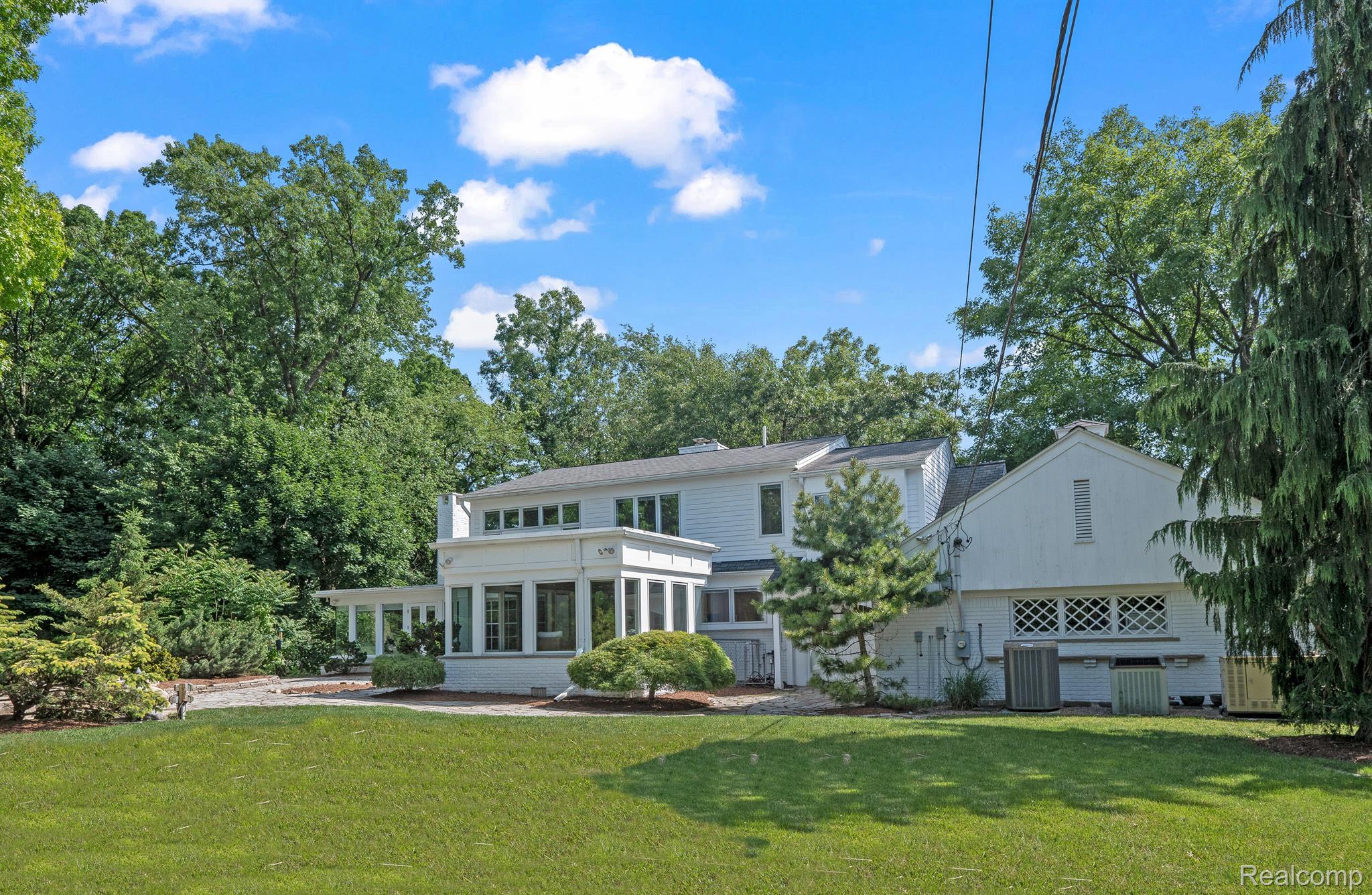662 BENNINGTON Drive