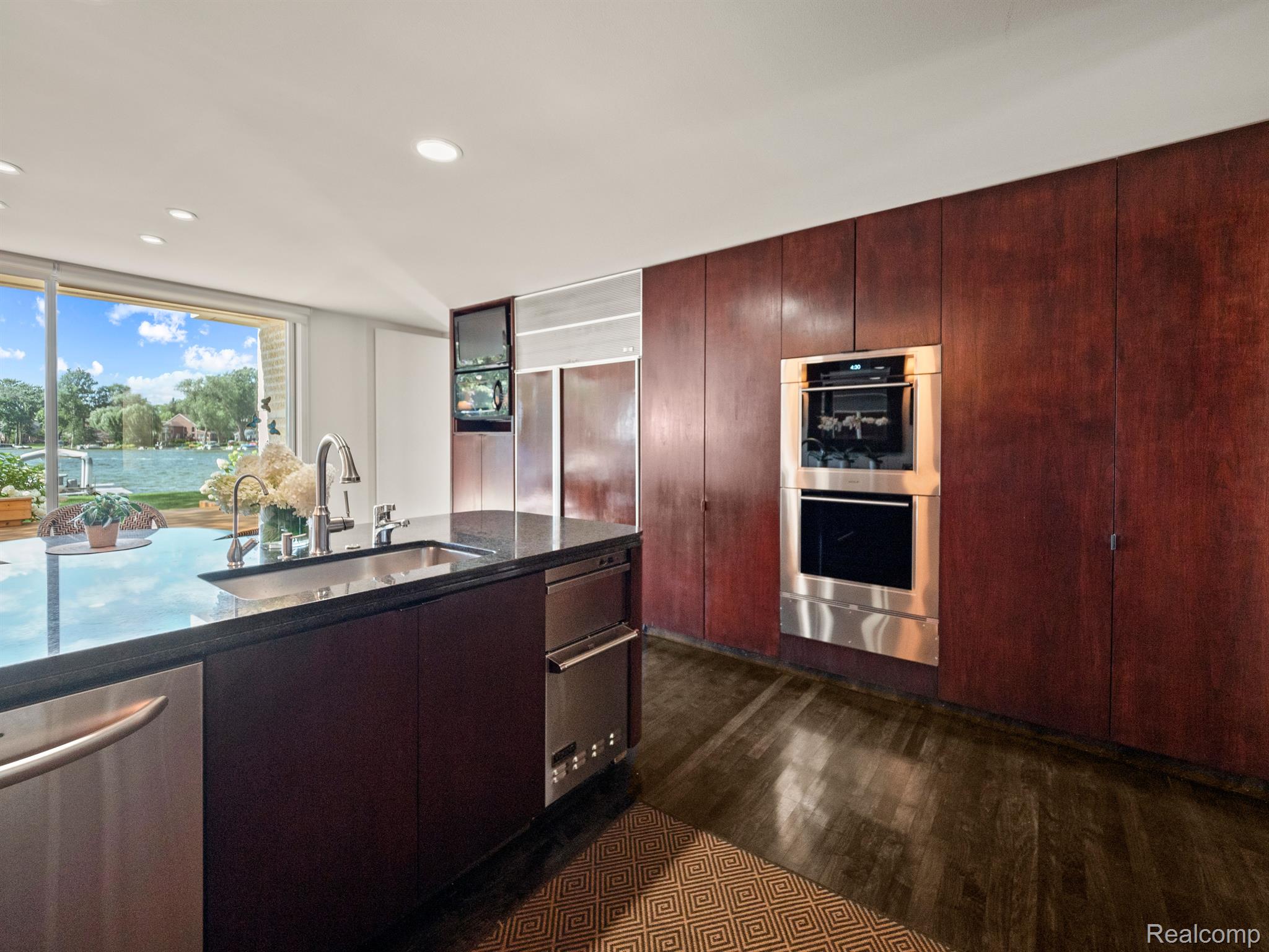 2030 GARLAND Street