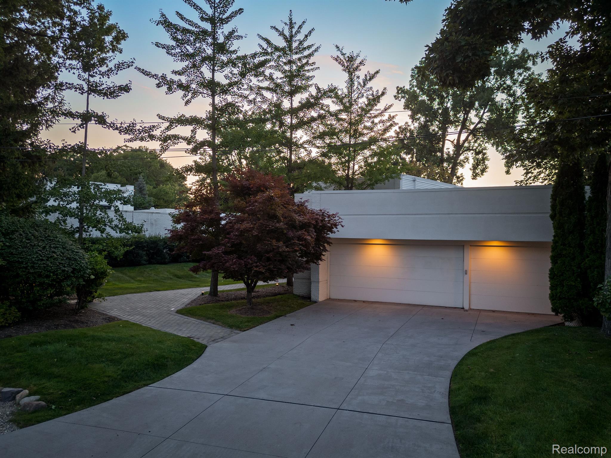 2030 GARLAND Street