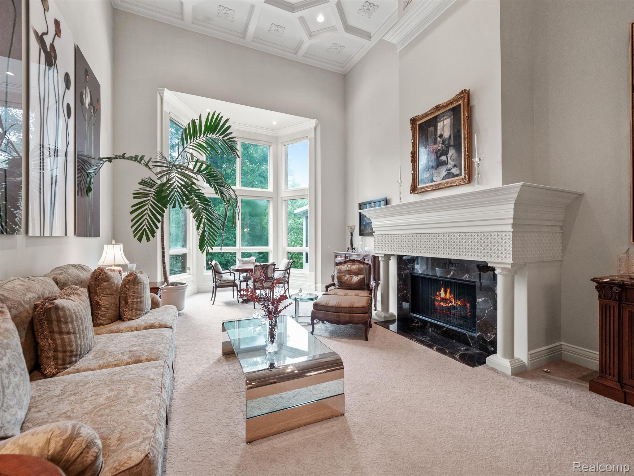 548 BARRINGTON Court