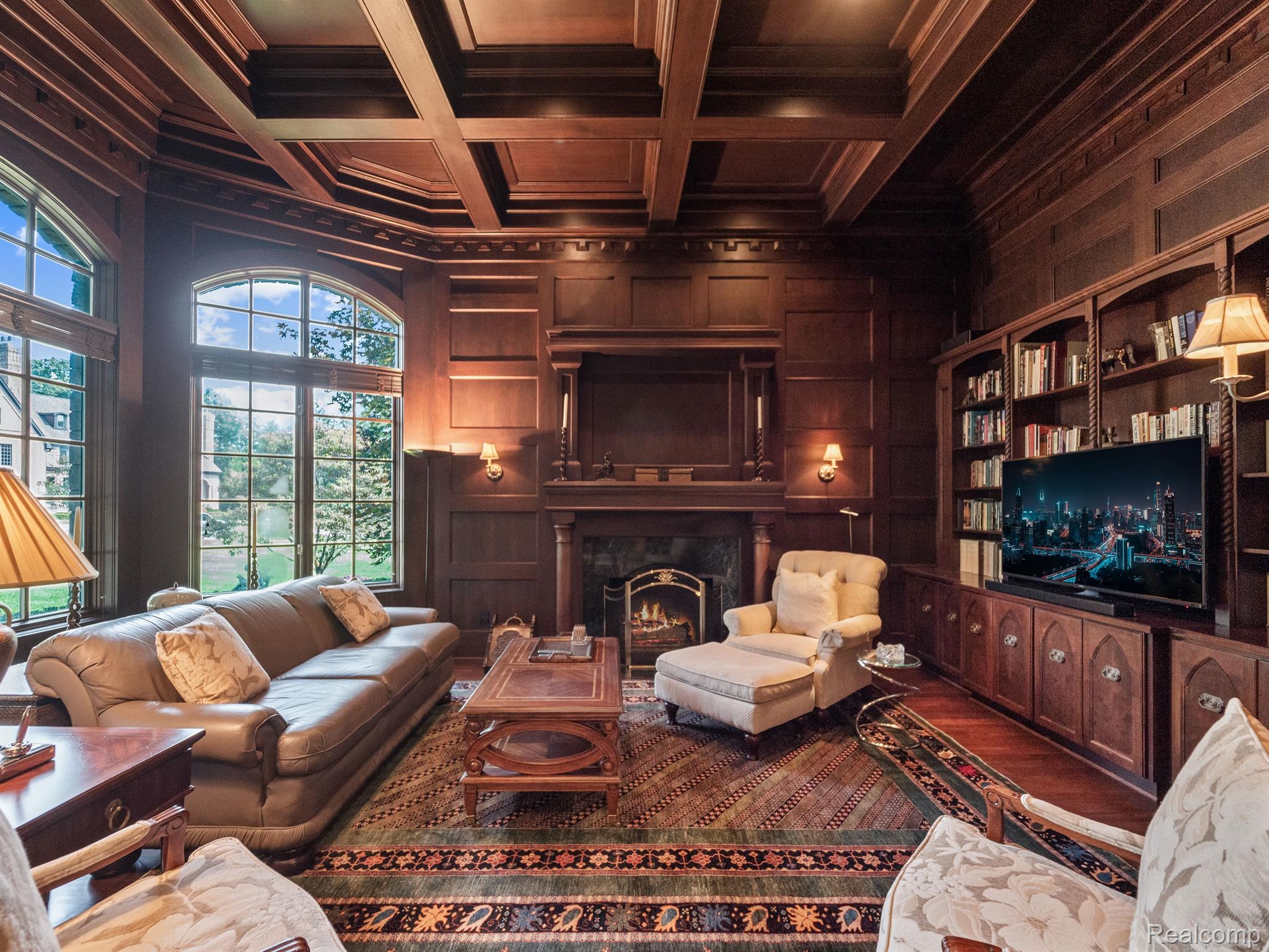 548 BARRINGTON Court