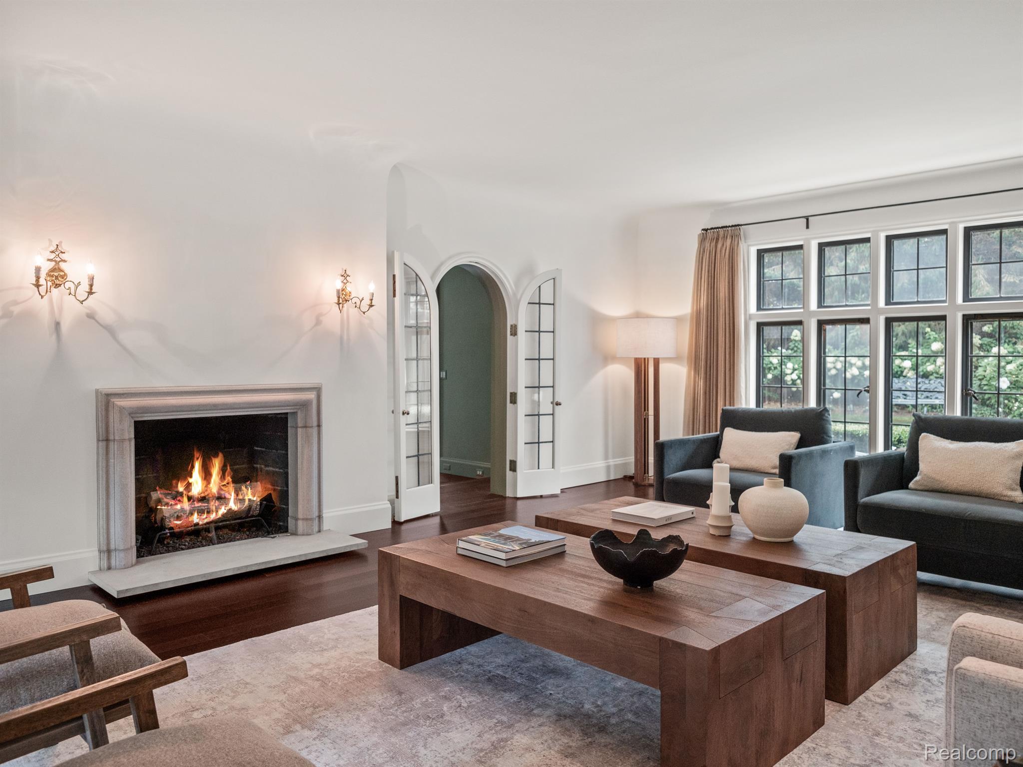 416 HAWTHORNE Street