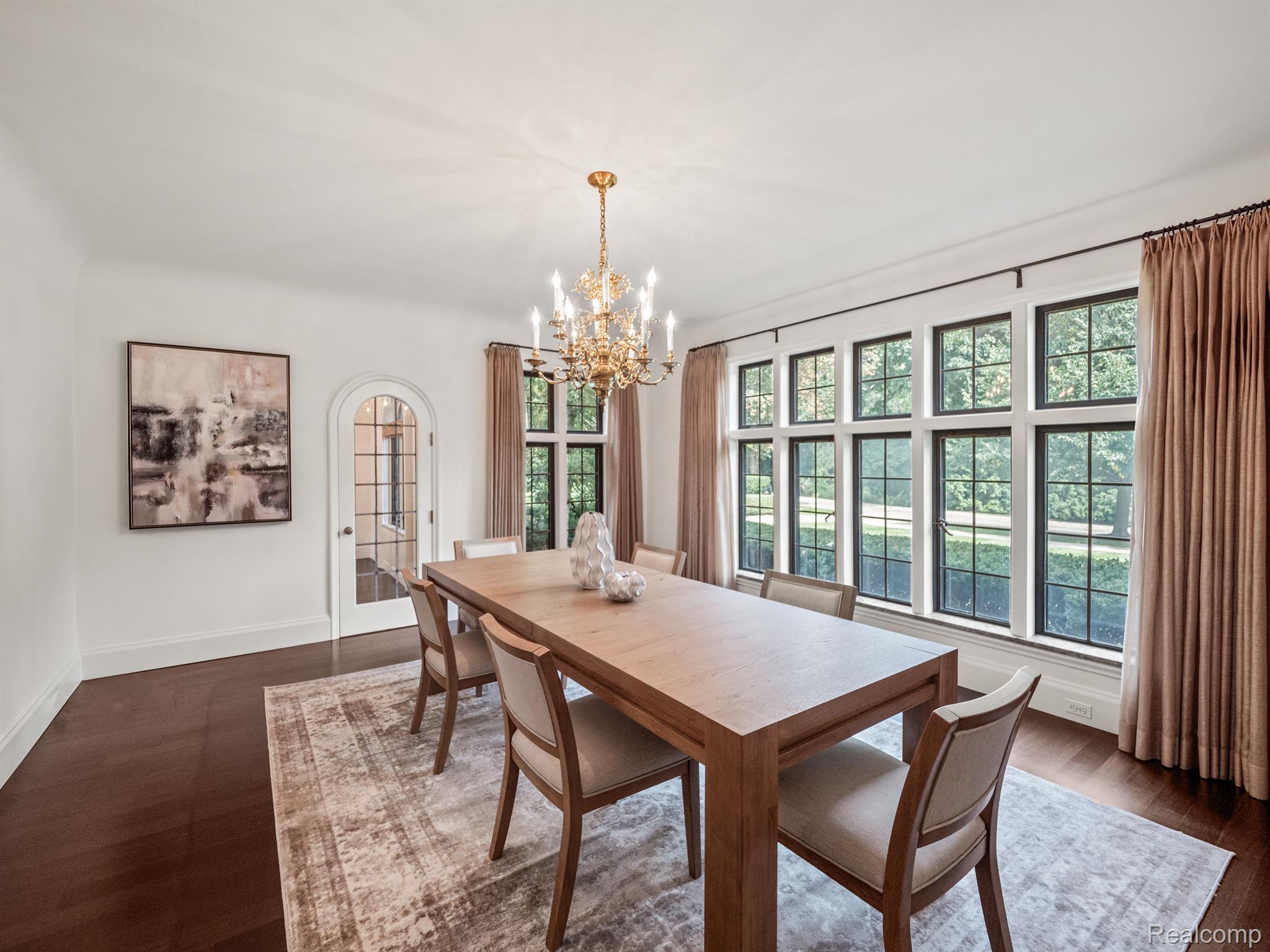 416 HAWTHORNE Street