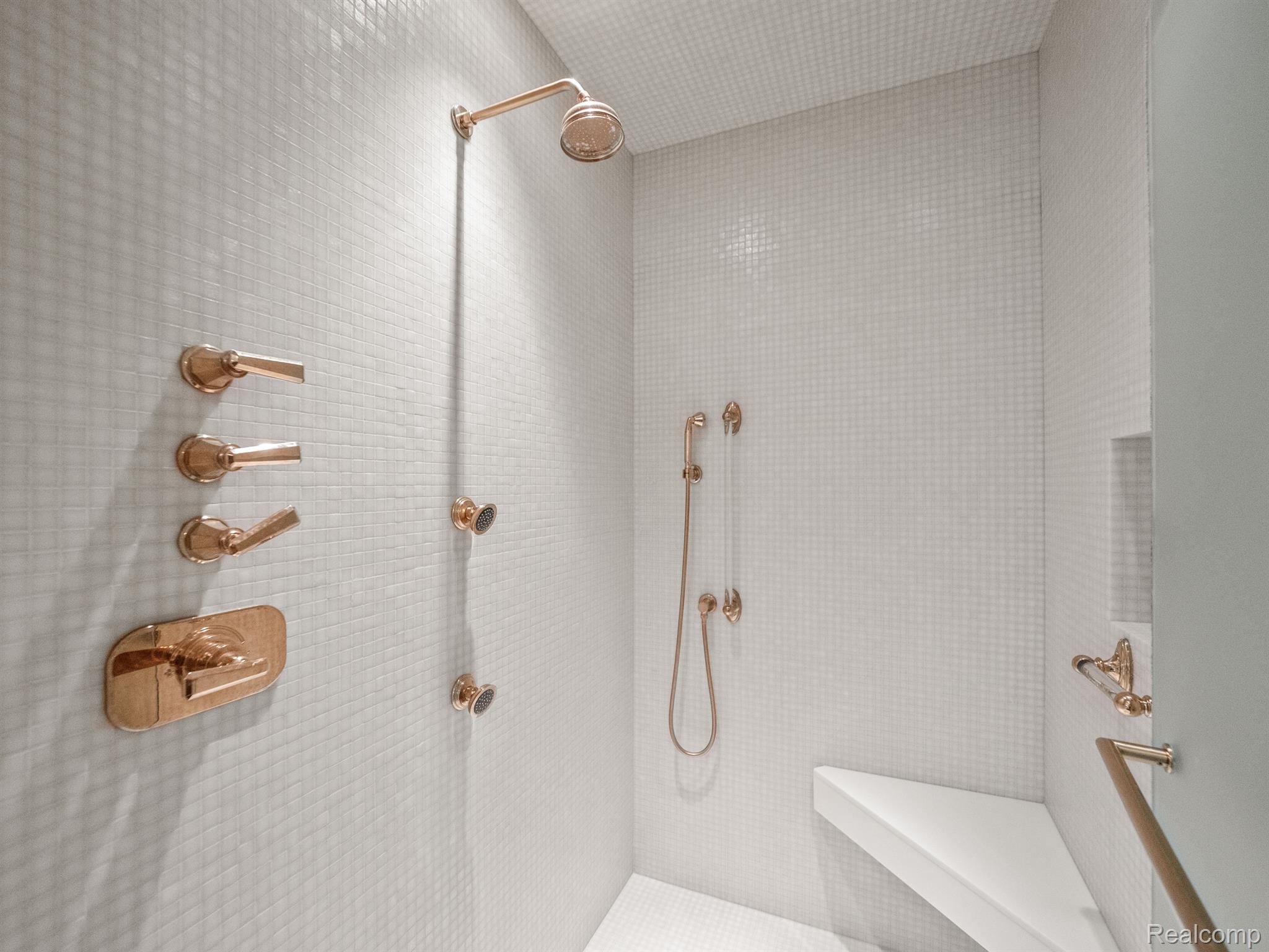 416 HAWTHORNE Street