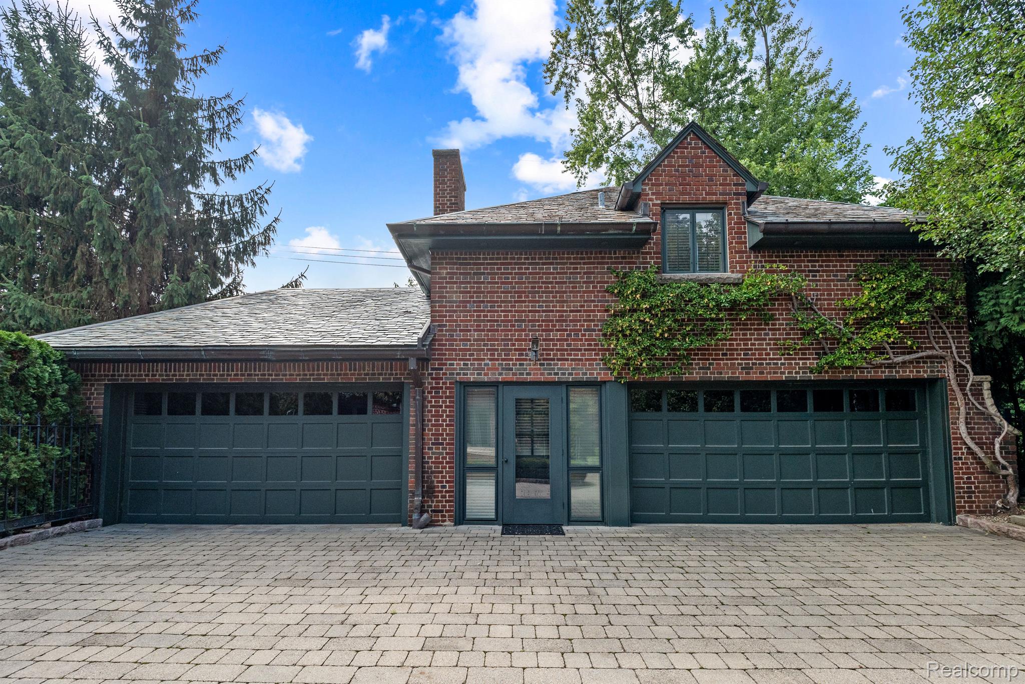 416 HAWTHORNE Street