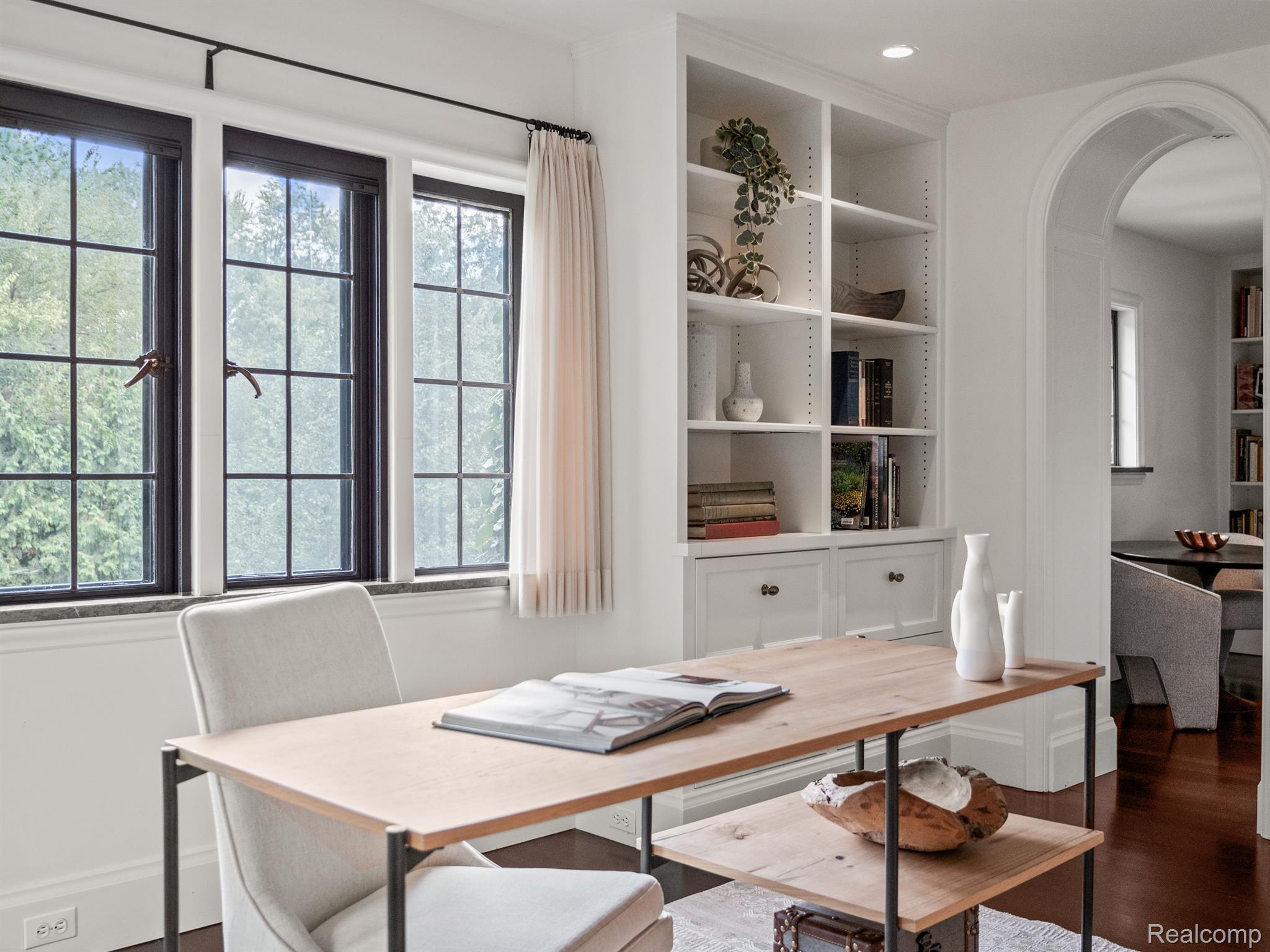 416 HAWTHORNE Street