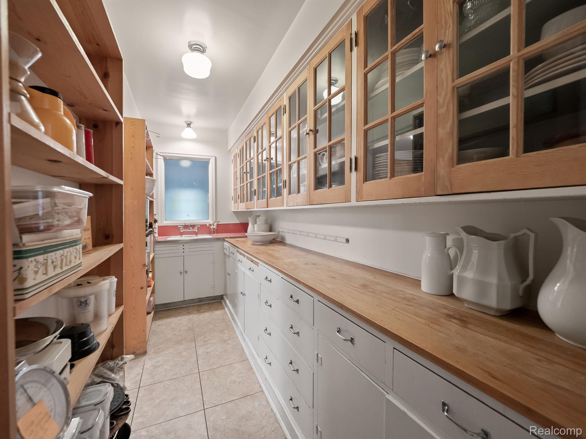 456 LONE PINE Court
