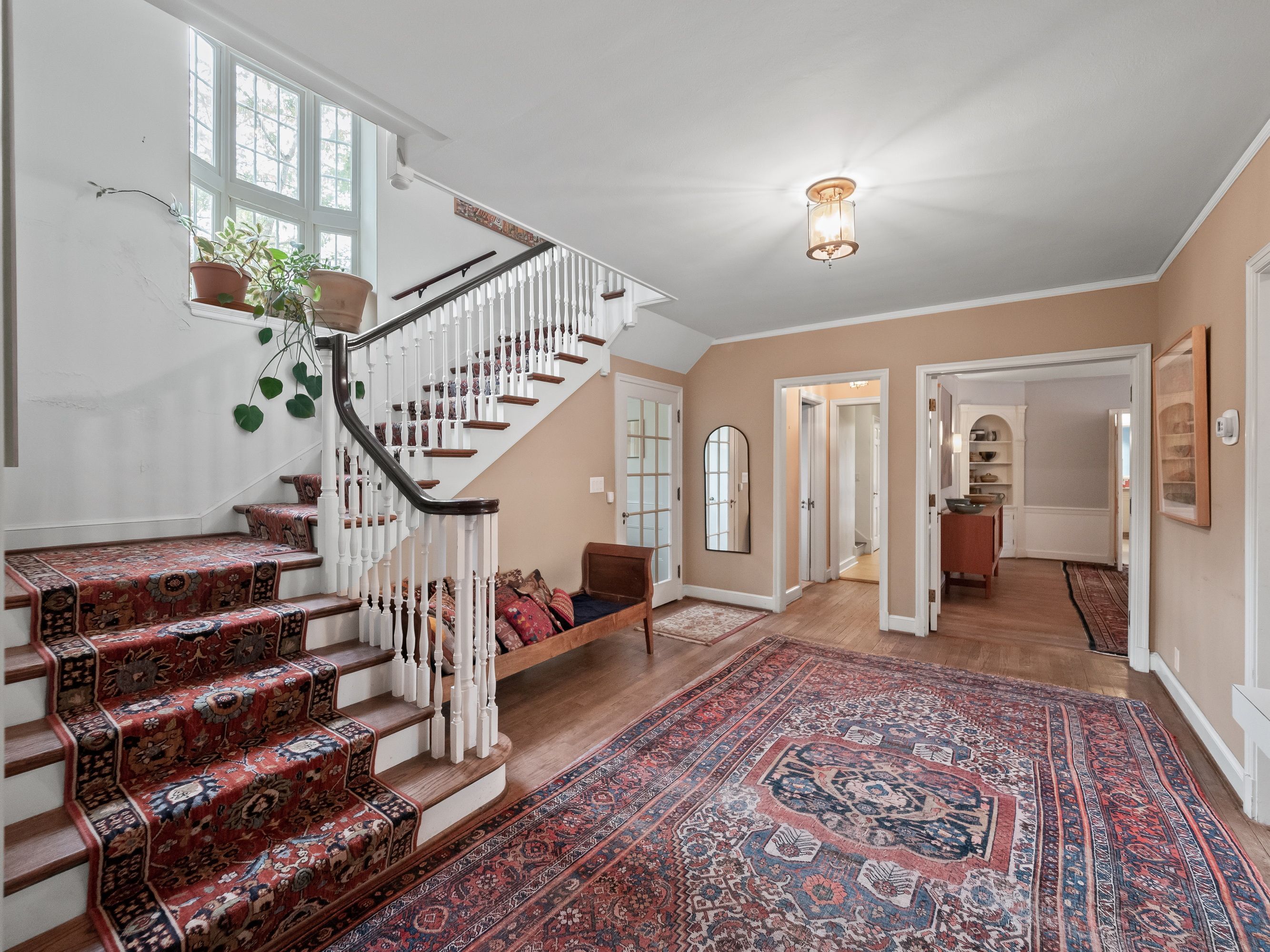 456 LONE PINE Court