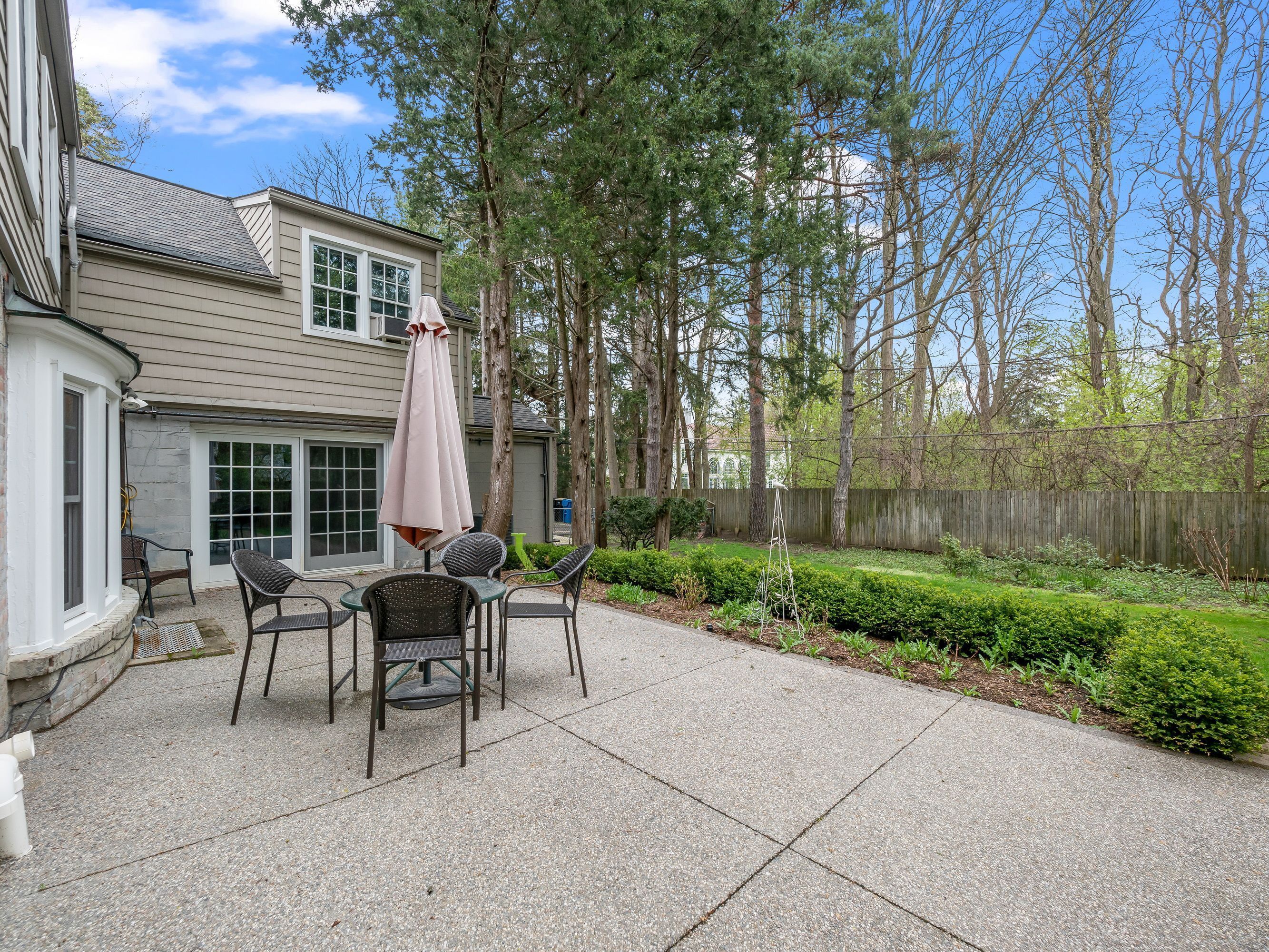 456 LONE PINE Court